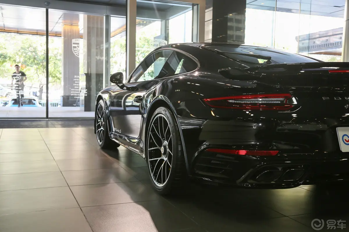 保时捷911Turbo S 3.8T外观