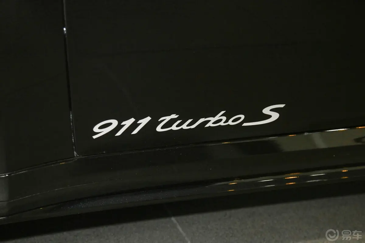 保时捷911Turbo S 3.8T外观