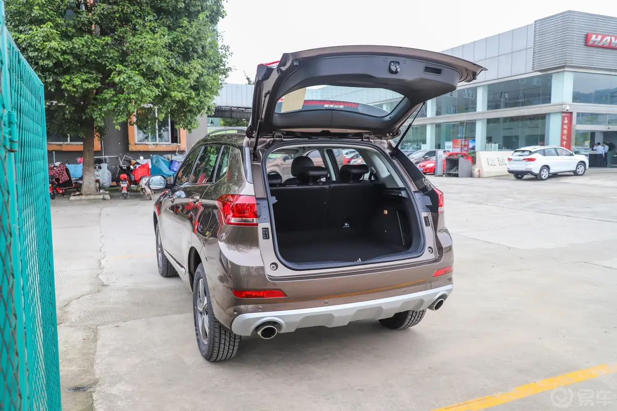 哈弗H6 Coupe1.5GDIT 双离合 两驱 豪华智联版 国VI空间