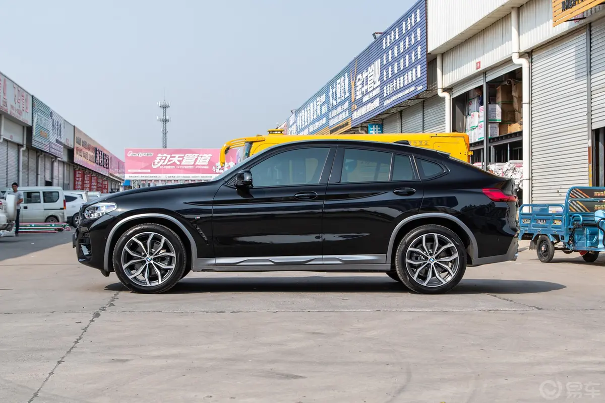 宝马X4xDrive25i M越野套装外观