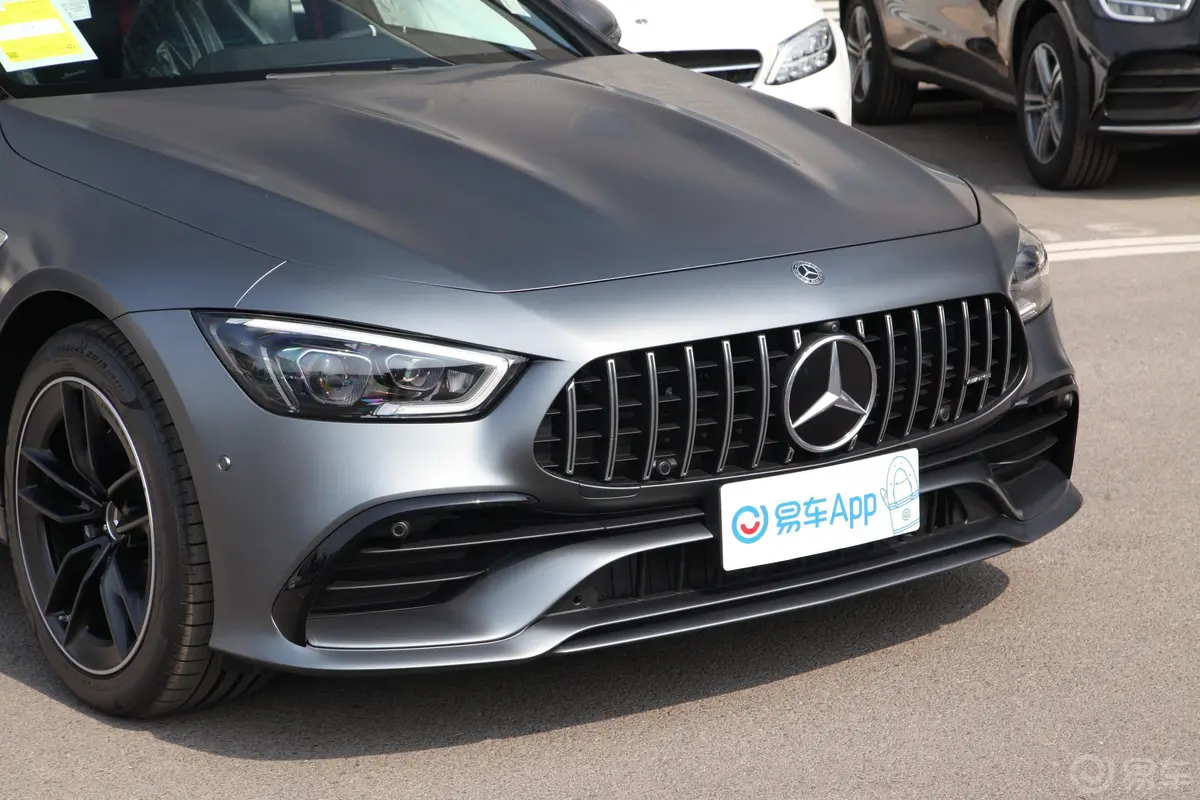 奔驰GT AMGAMG GT 53 4MATIC+ 四门跑车外观