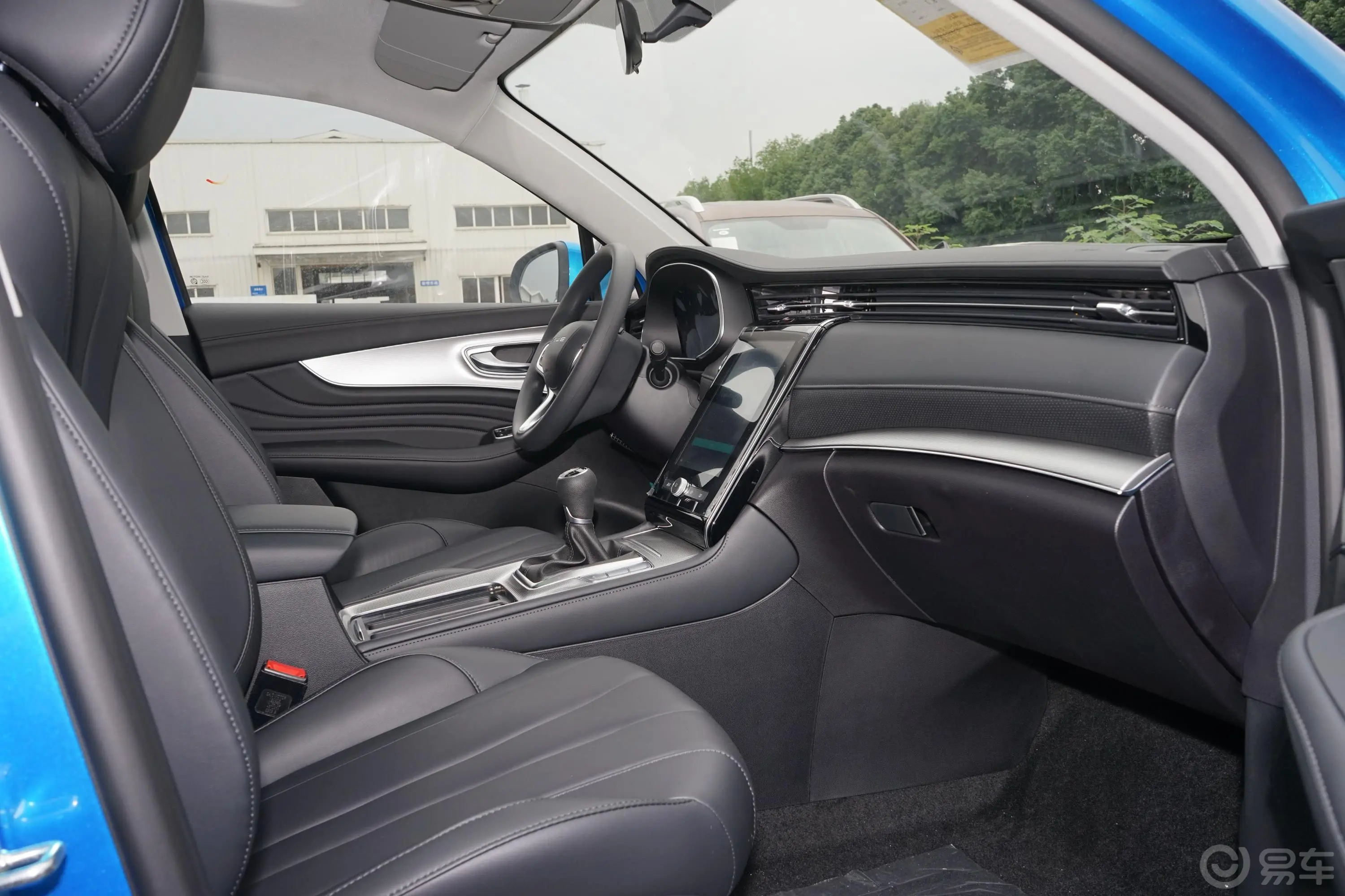 荣威RX5 MAX300TGI 手动 两驱 4G互联豪华版内饰全景副驾驶员方向