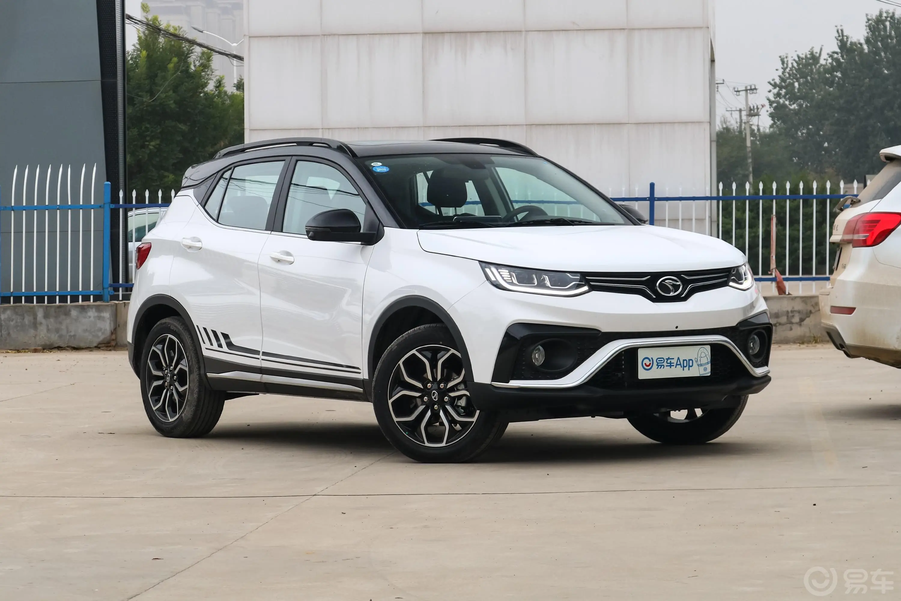 东南DX51.5T CVT 旗舰型天窗