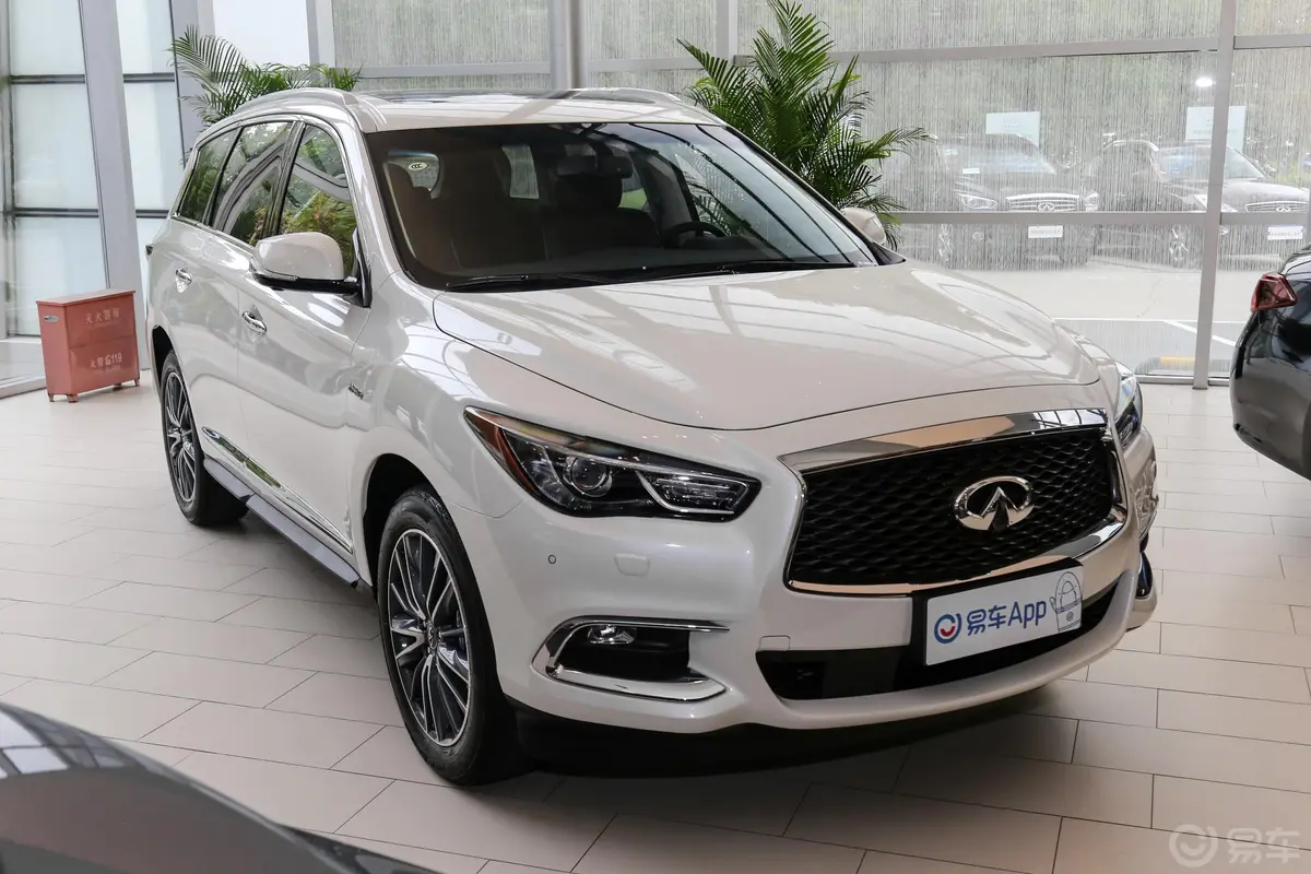 英菲尼迪QX60(进口)2.5 S/C Hybrid 卓越版外观