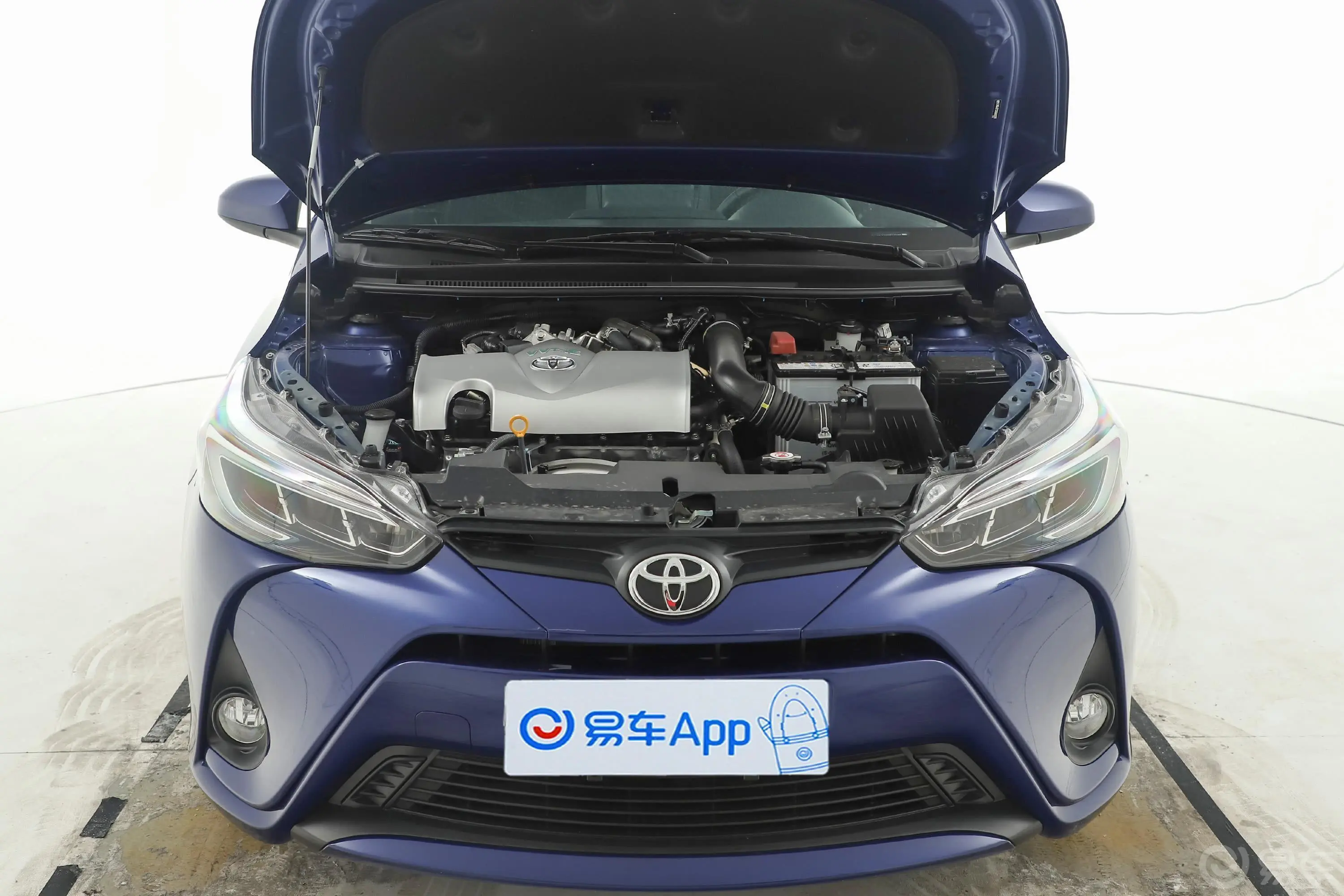 YARiS L 致享1.5L CVT 尊贵版发动机舱整体