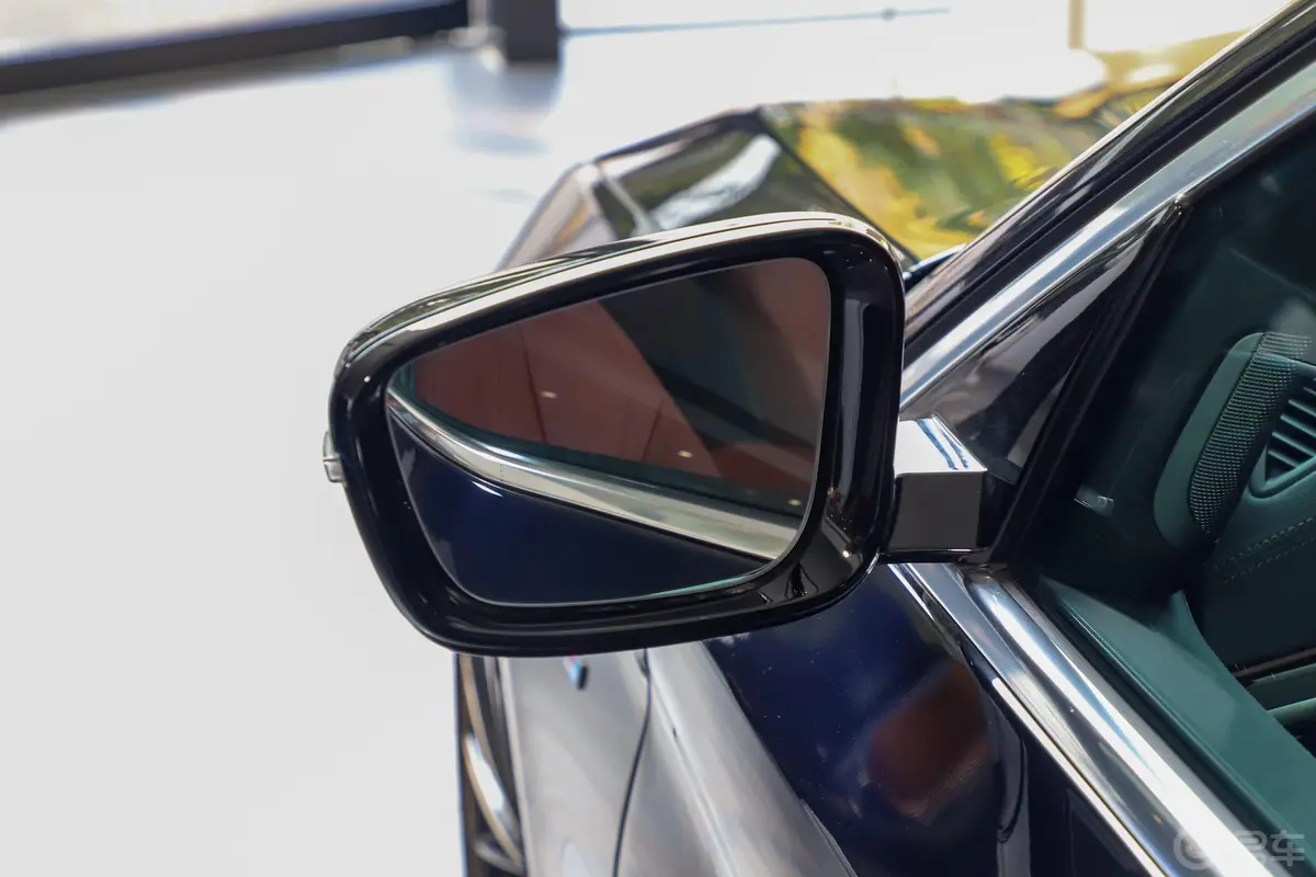 宝马5系530Li 尊享型 M运动套装后视镜镜面