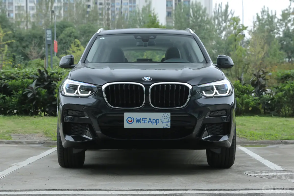 宝马X3xDrive 28i M运动套装外观