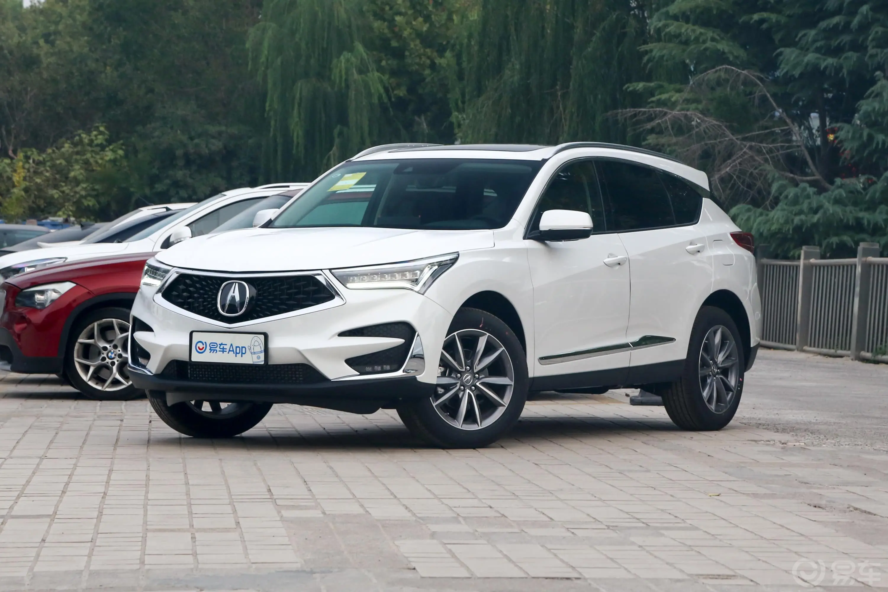 讴歌RDX2.0T 手自一体 两驱 悦享版 国VI侧前45度车头向左水平