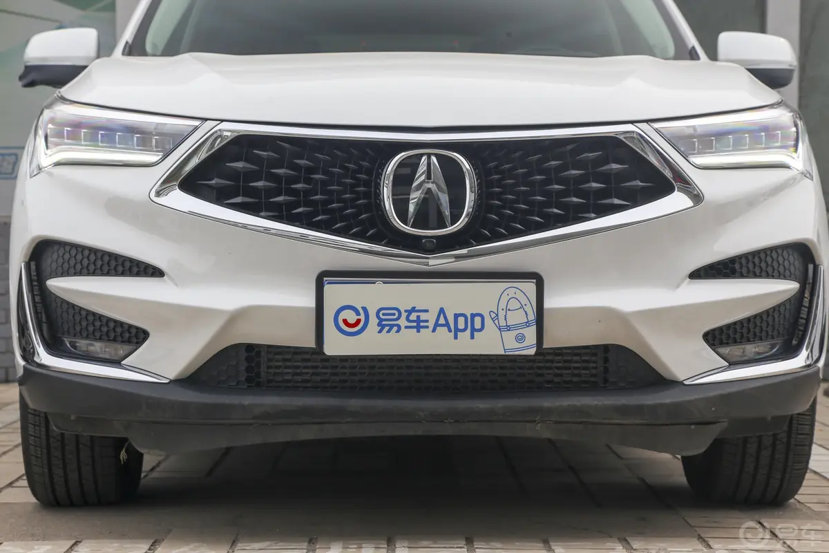 讴歌RDX2.0T 手自一体 四驱 钻享版 国VI外观