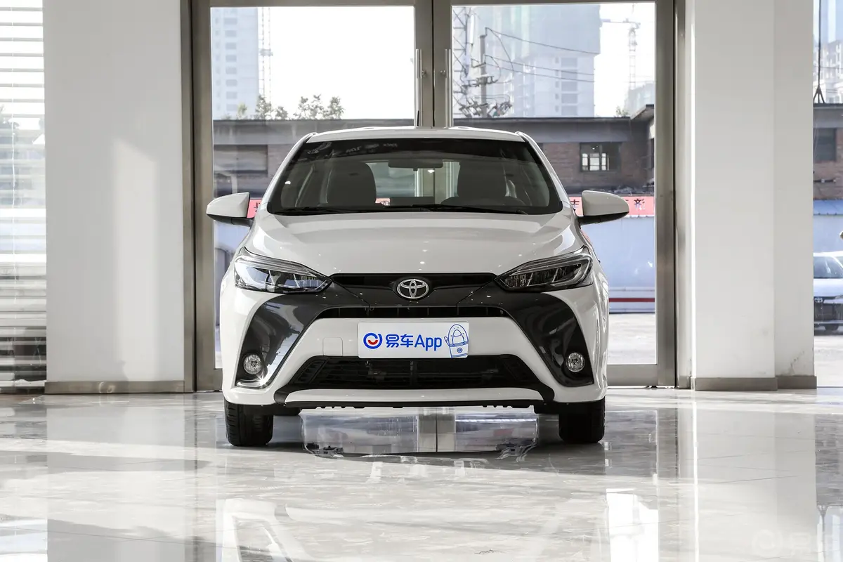 YARiS L 致炫1.5L CVT 豪华版正前水平