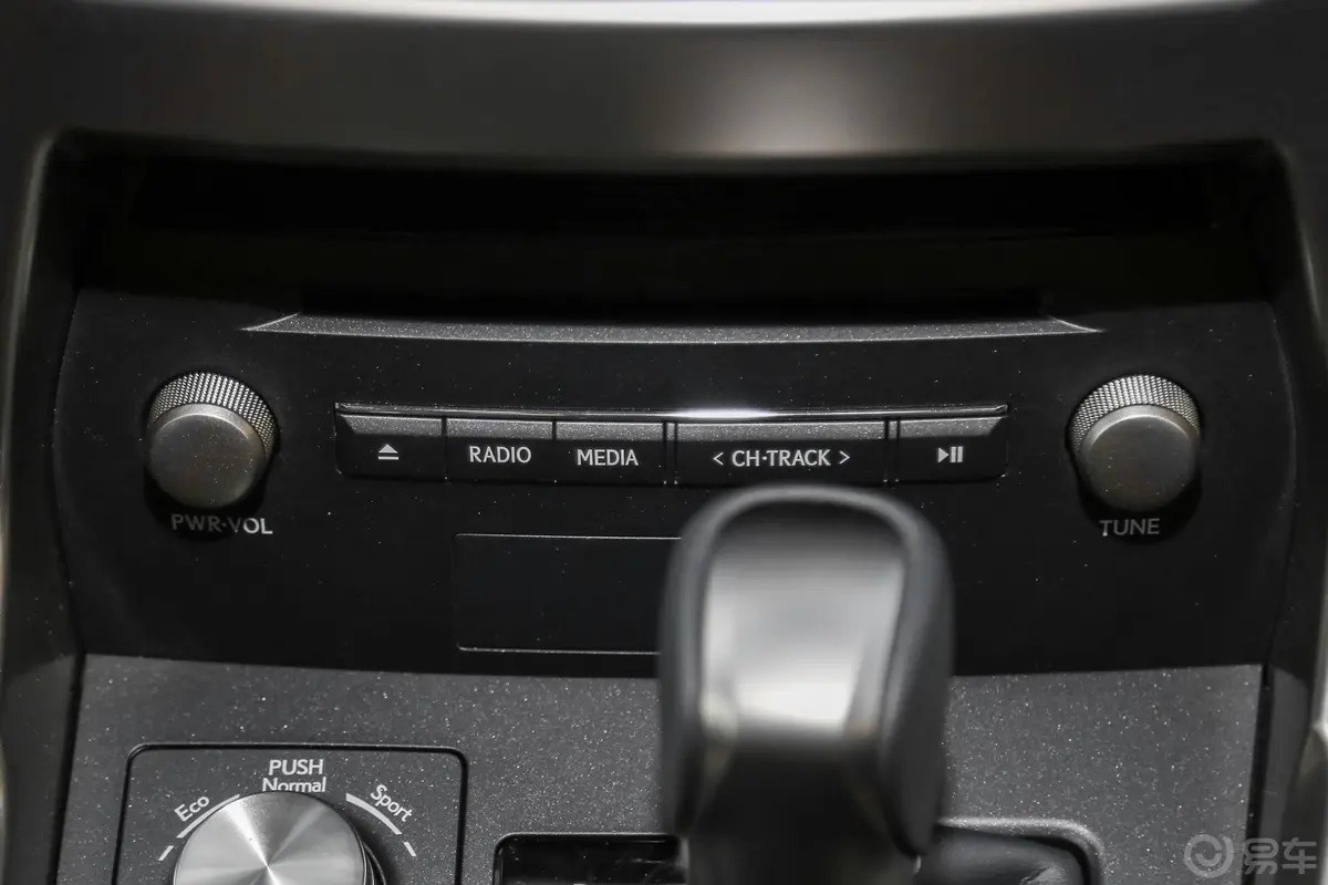 雷克萨斯NX300h 锋致版 国VI音响