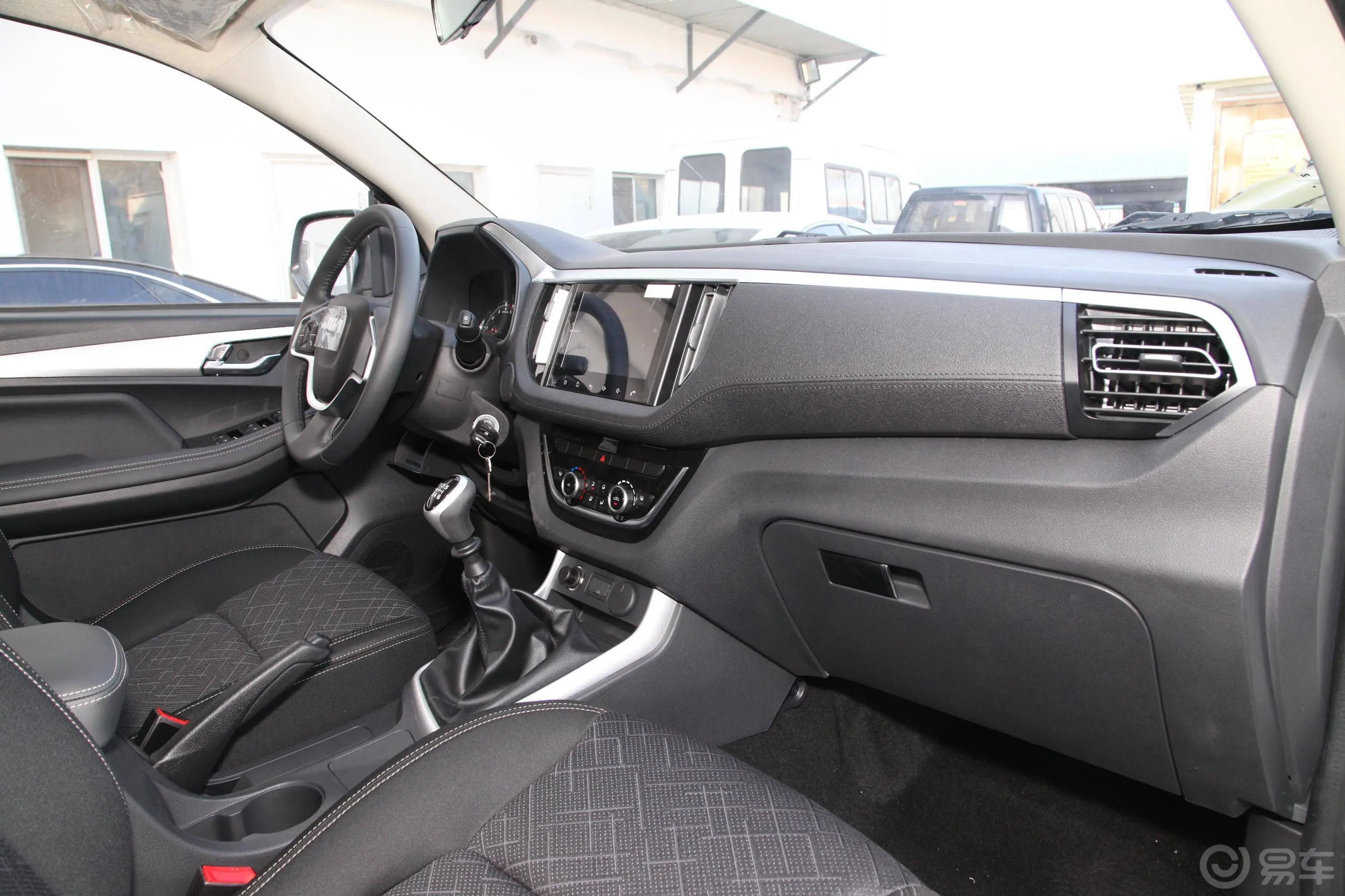 瑞迈S标轴版 2.5T 手动 两驱 领航版 柴油 国VI内饰全景副驾驶员方向