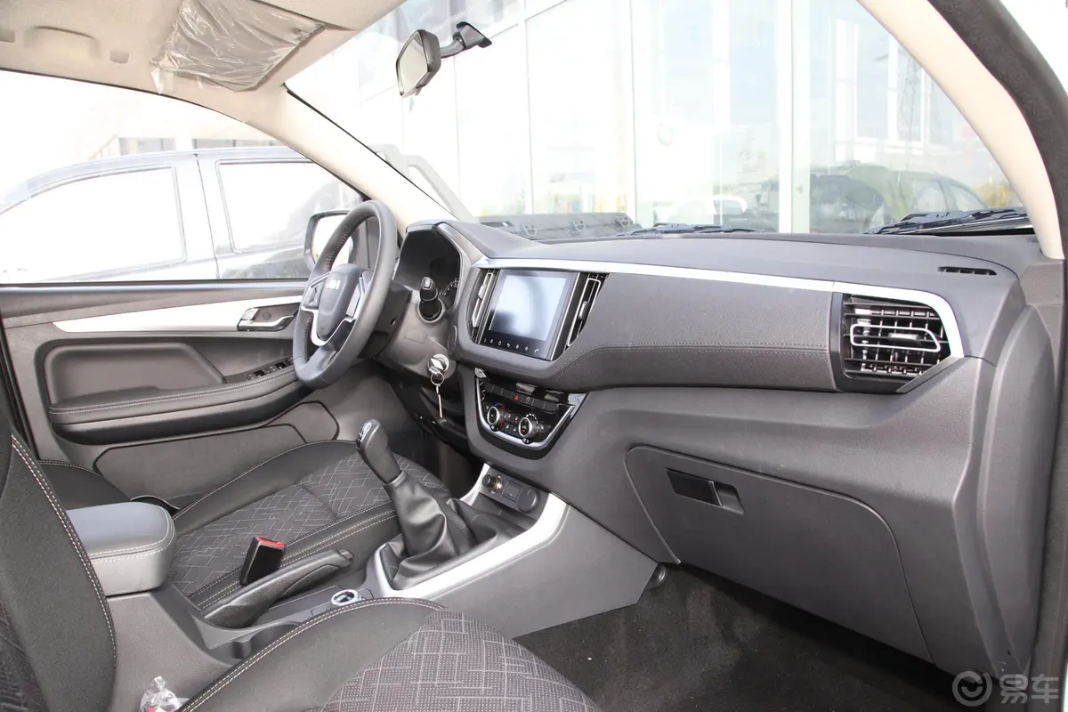 瑞迈S标轴版 2.4T 手动 四驱 领航版 汽油 国VI内饰全景副驾驶员方向