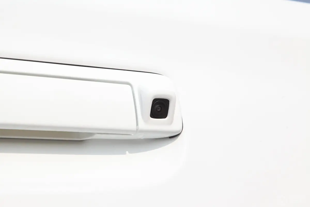 瑞迈S标轴版 2.4T 手动 四驱 领航版 汽油 国VI外观细节