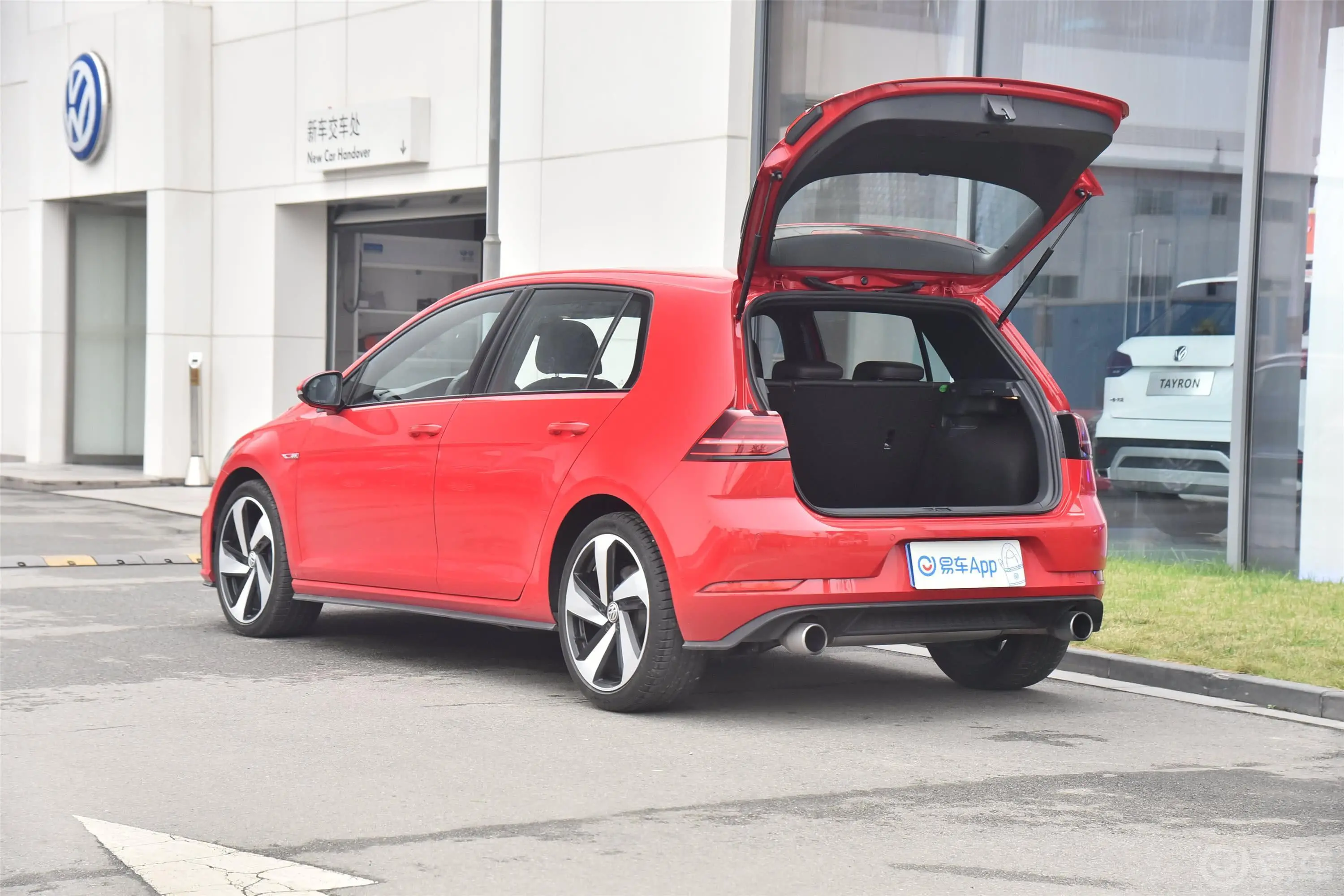 高尔夫GTI 2.0TSI 双离合 国V空间