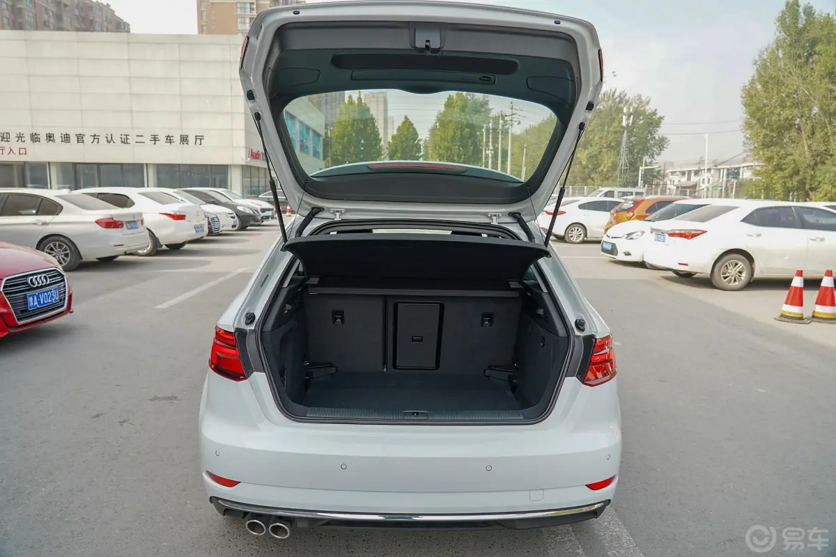 奥迪A3Sportback 40TFSI 风尚版 国VI空间