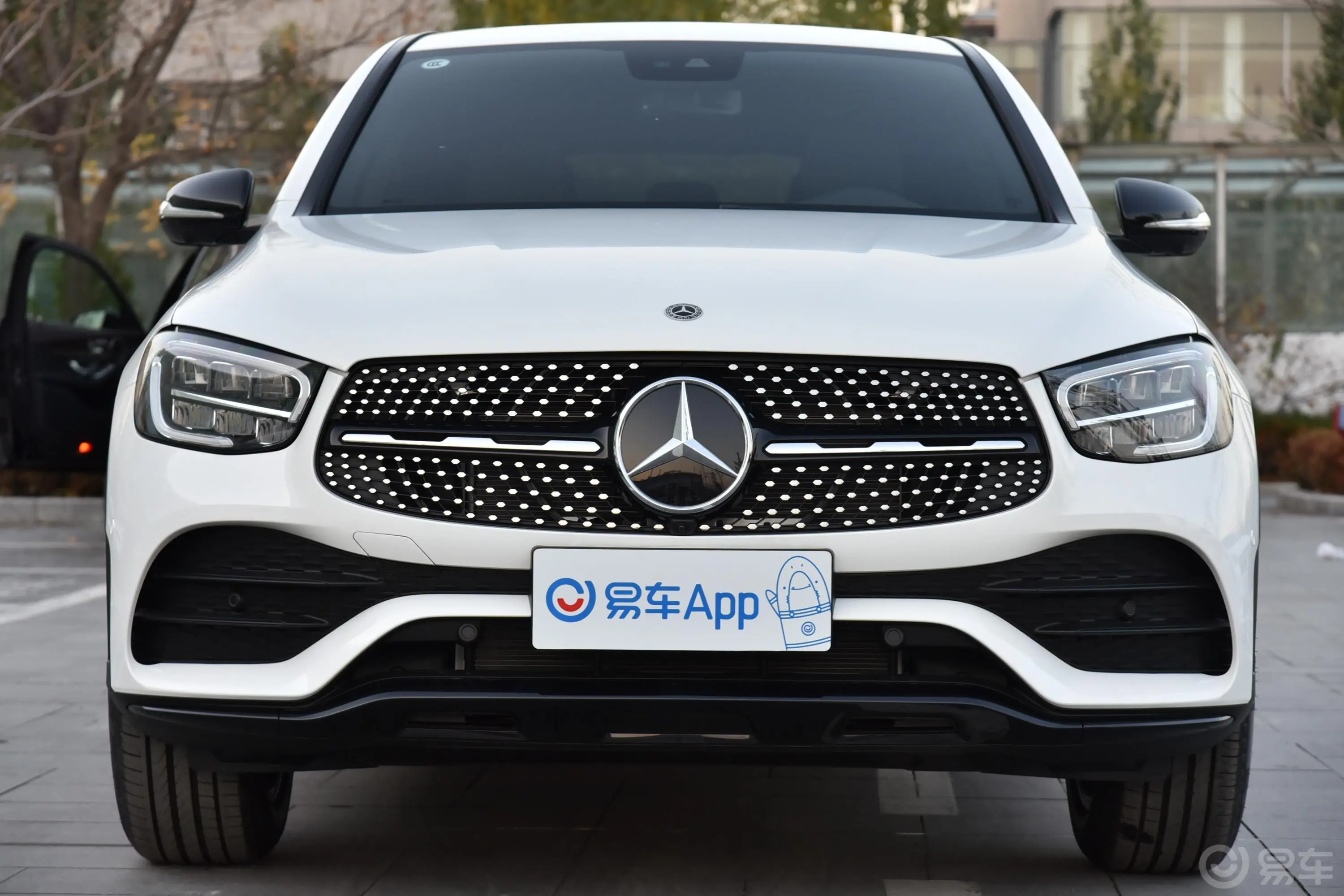 奔驰GLC轿跑GLC 300 4MATIC 轿跑SUV外观