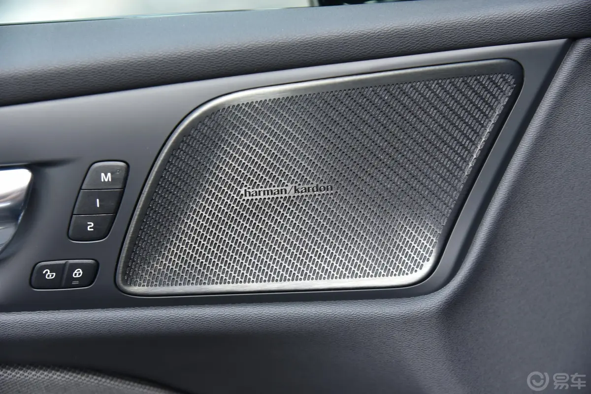 沃尔沃S60T5 智雅运动版音响和品牌