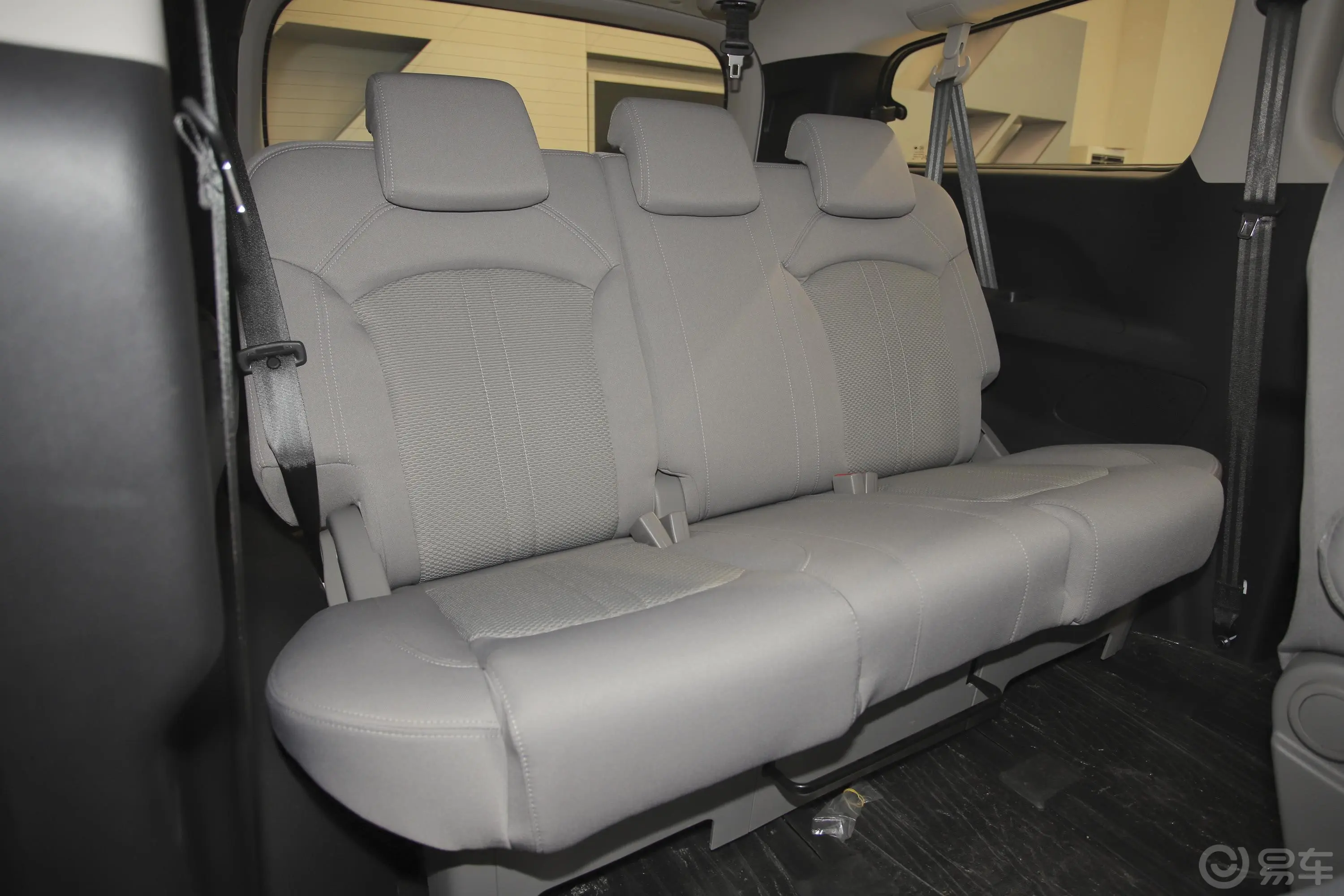 大通G10PLUS 2.0T 手动 智享版 汽油 国V第三排座椅