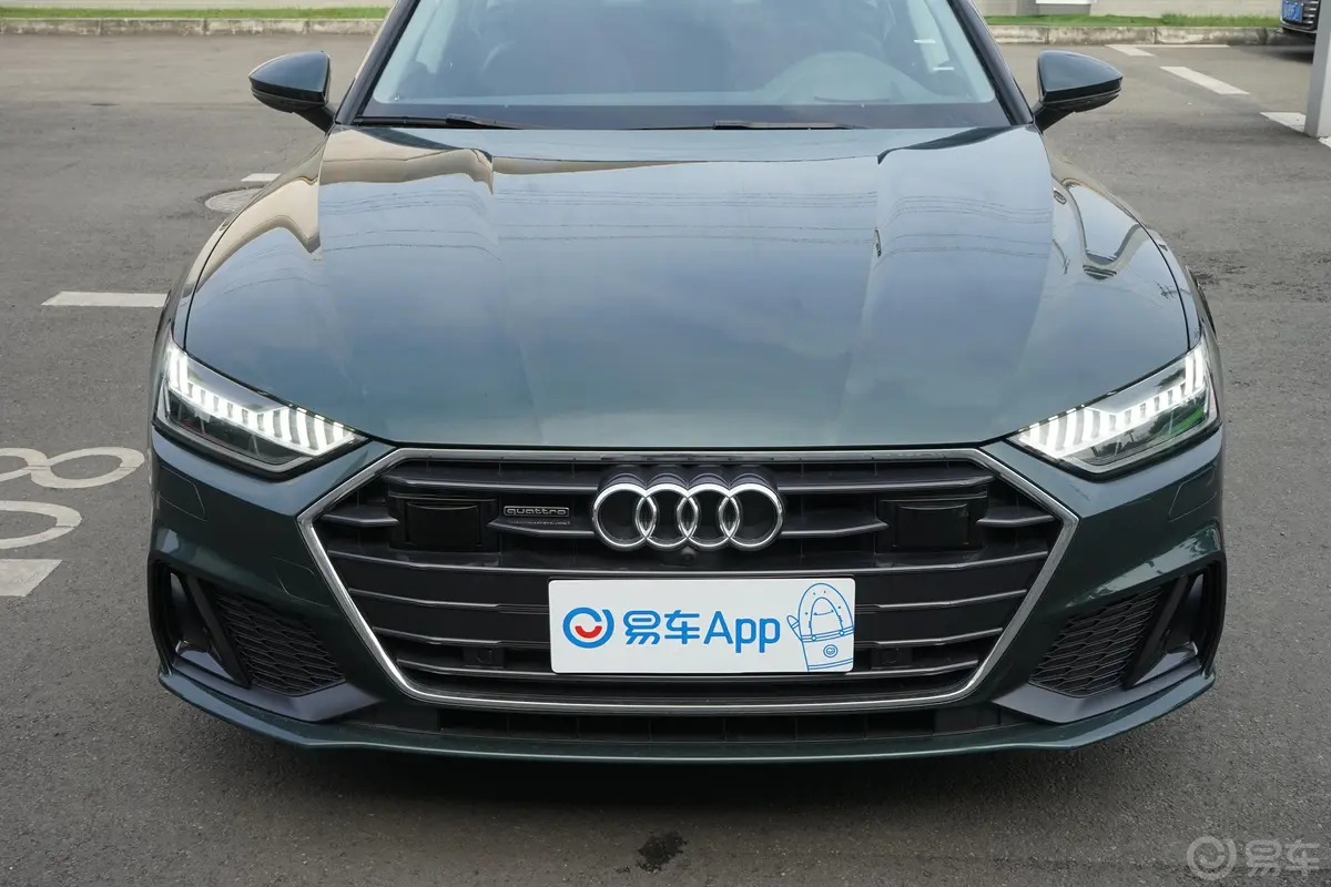 奥迪A755 TFSI quattro 竞技版外观