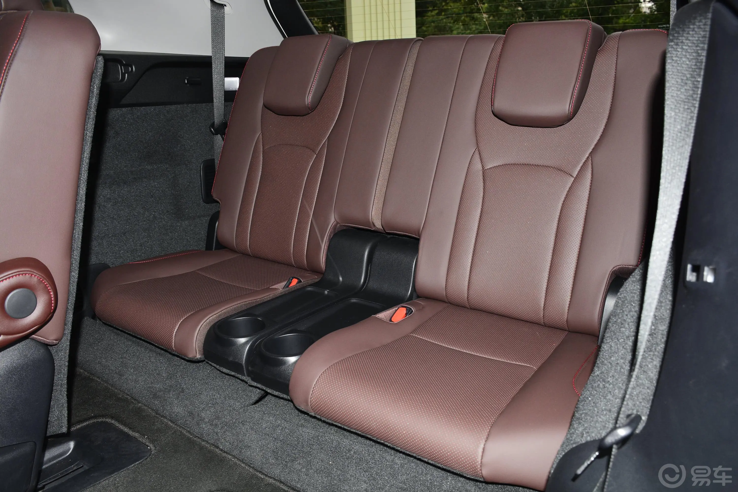 雷克萨斯RX450hL 豪华版 6座 国V第三排座椅