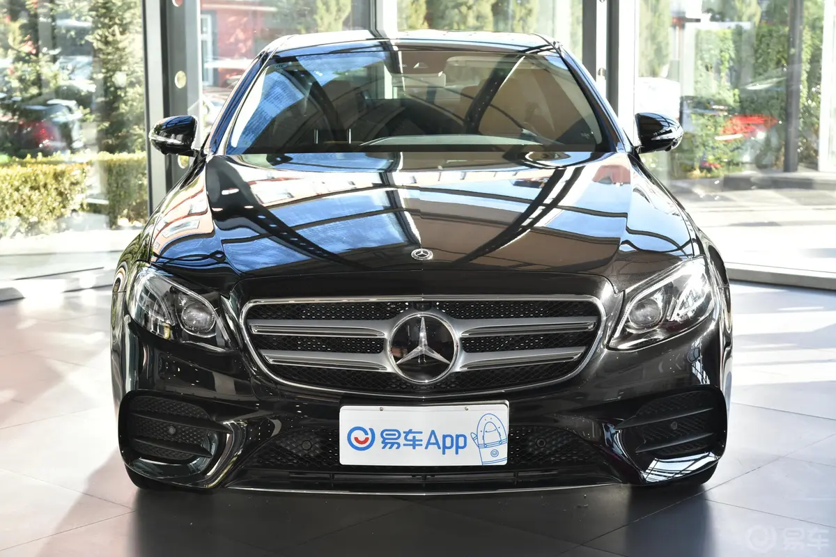 奔驰E级E 350 L 4MATIC 运动轿车外观