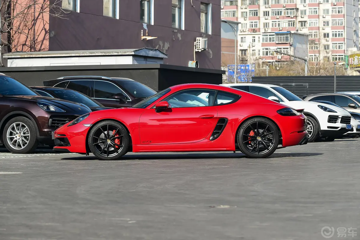 保时捷718Cayman GTS 2.5T正侧车头向左水平