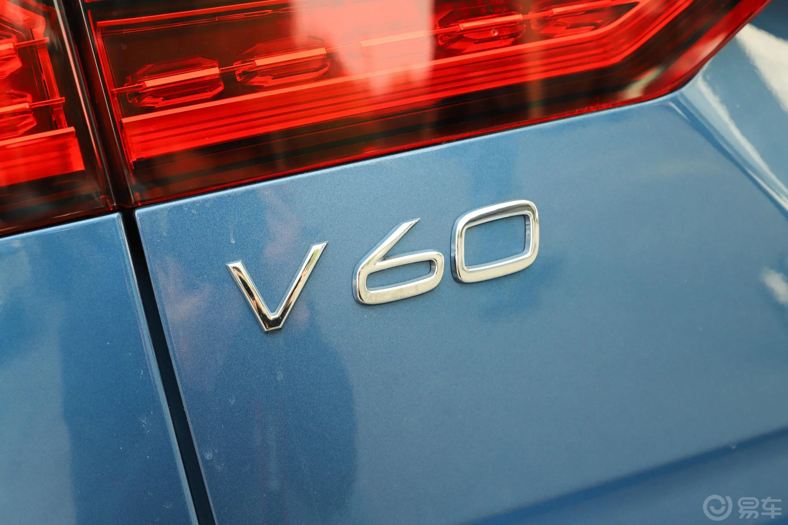 沃尔沃V60T5 智远运动版外观
