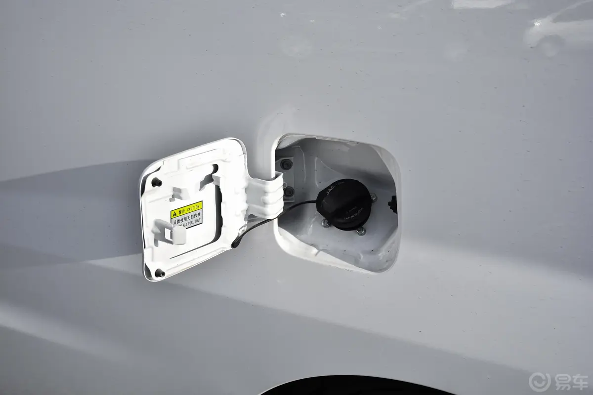 瑞风M4商旅系列 2.0L 手动 速运型 汽油 国V油箱盖