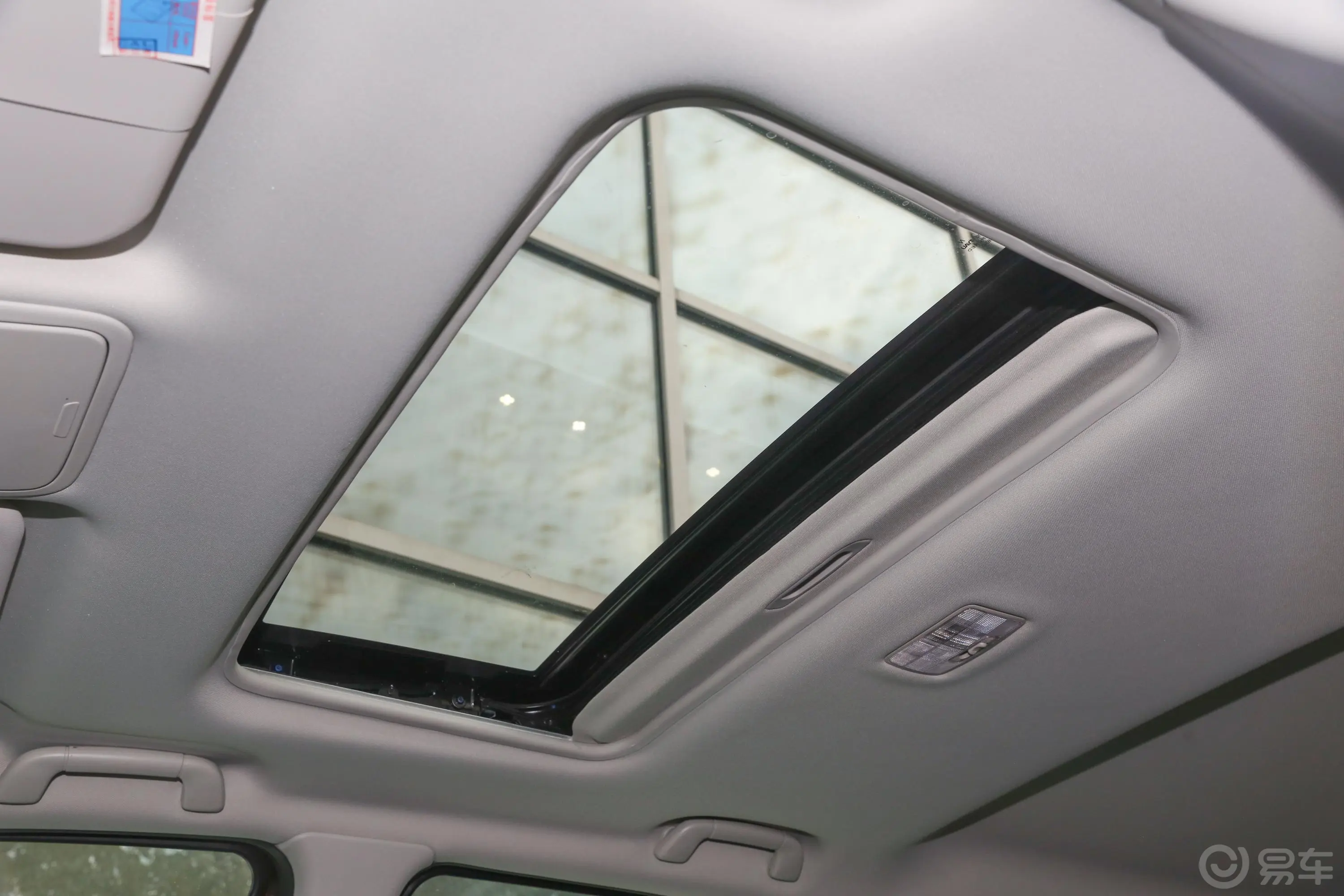 驭胜S3502.0T 手自一体 四驱 豪华天窗版 5座 柴油天窗内拍关闭