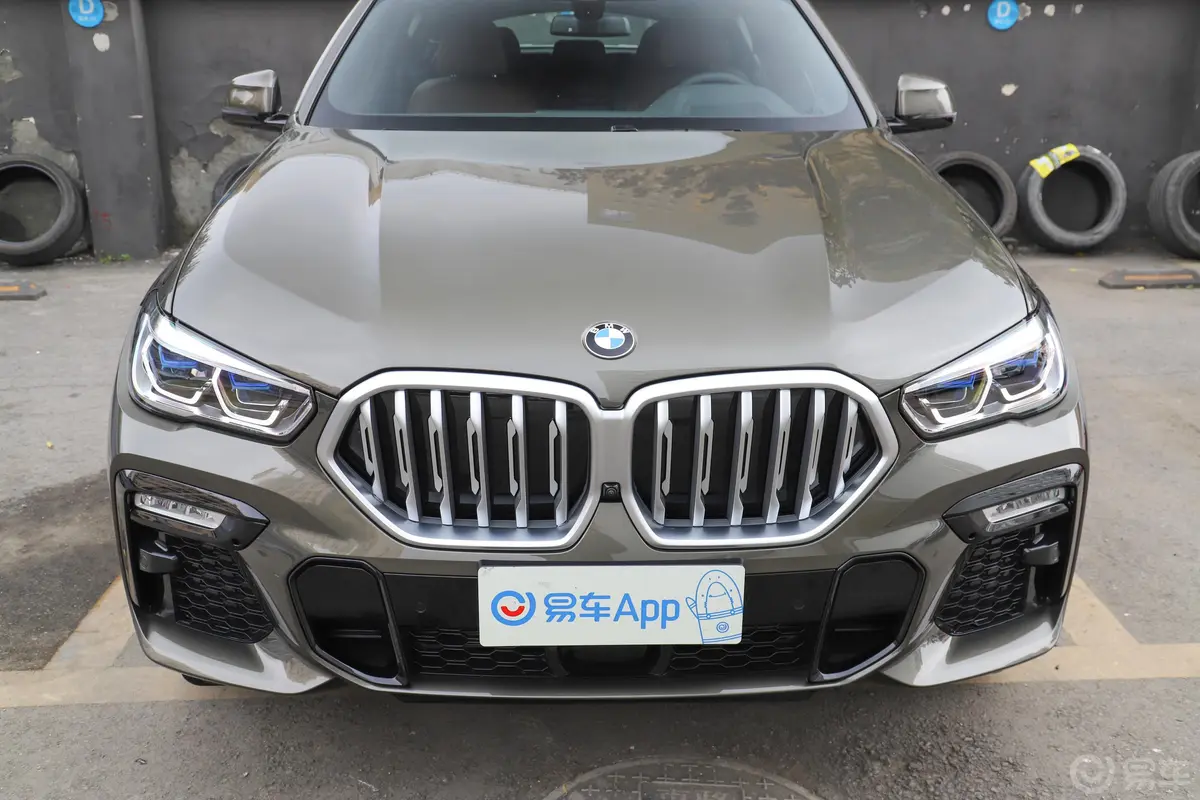 宝马X6xDrive40i 尊享型 M运动套装外观