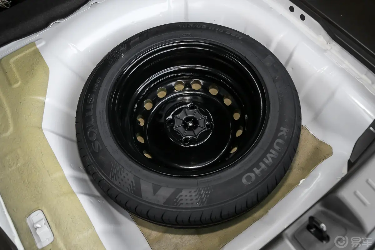 宝骏310W1.5L AMT 乐享型 国VI备胎