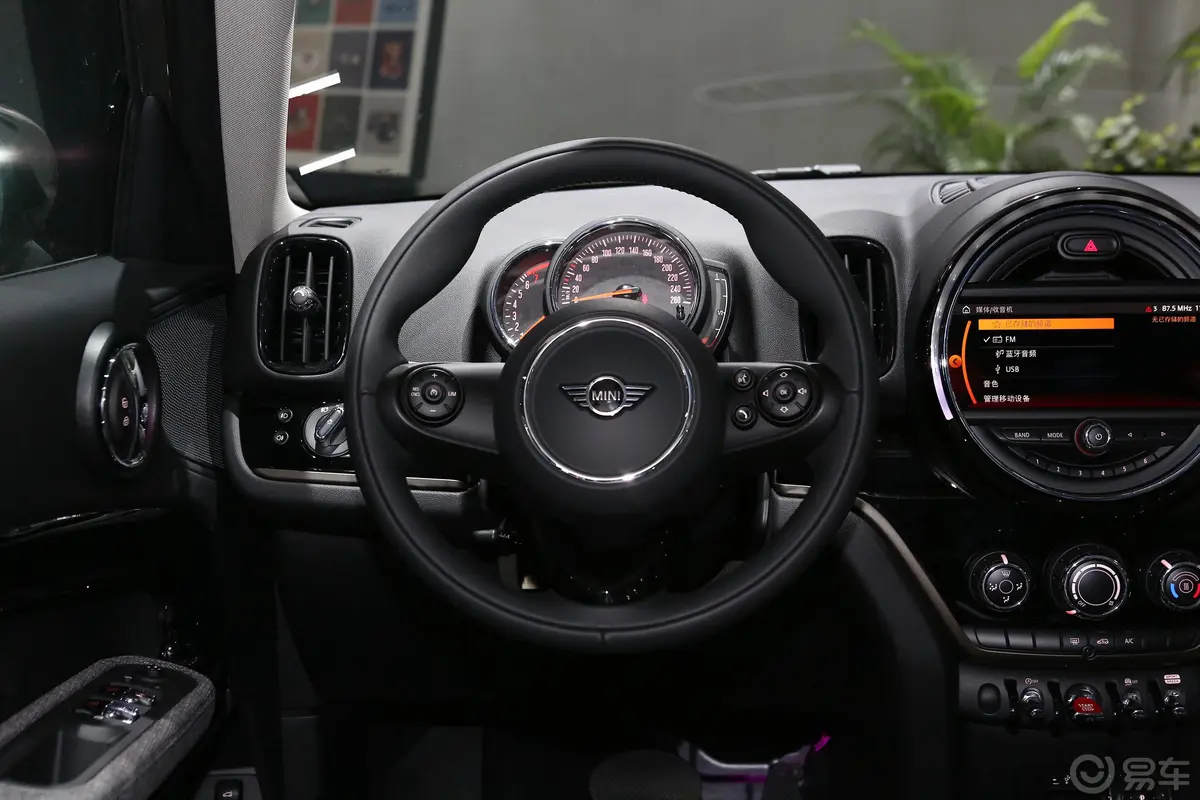 MINI COUNTRYMAN1.5T COOPER ALL4 经典派周末旅行版方向盘