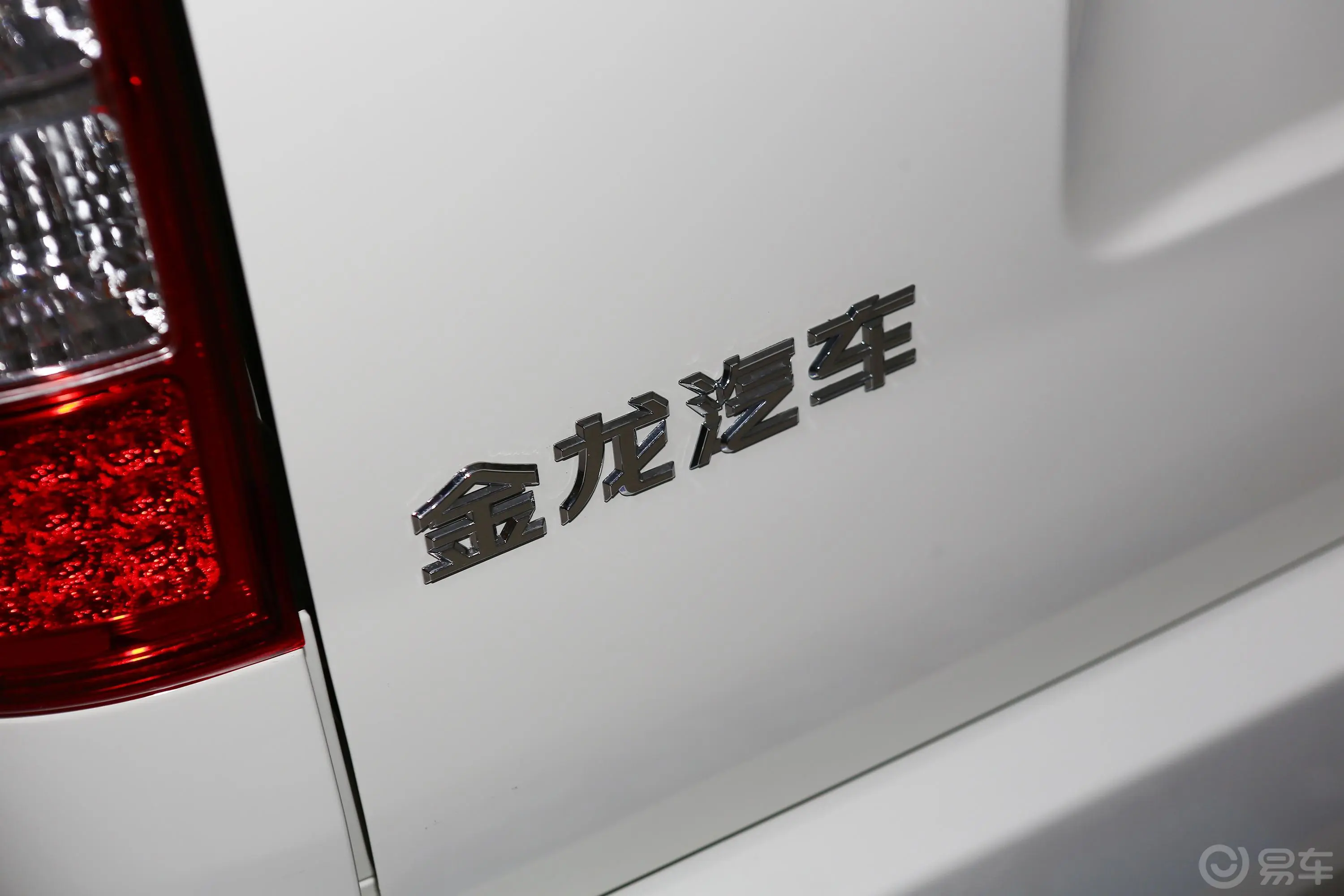 凯锐浩克V22 2.2L 手动 M1平顶标准型 6座 国V外观