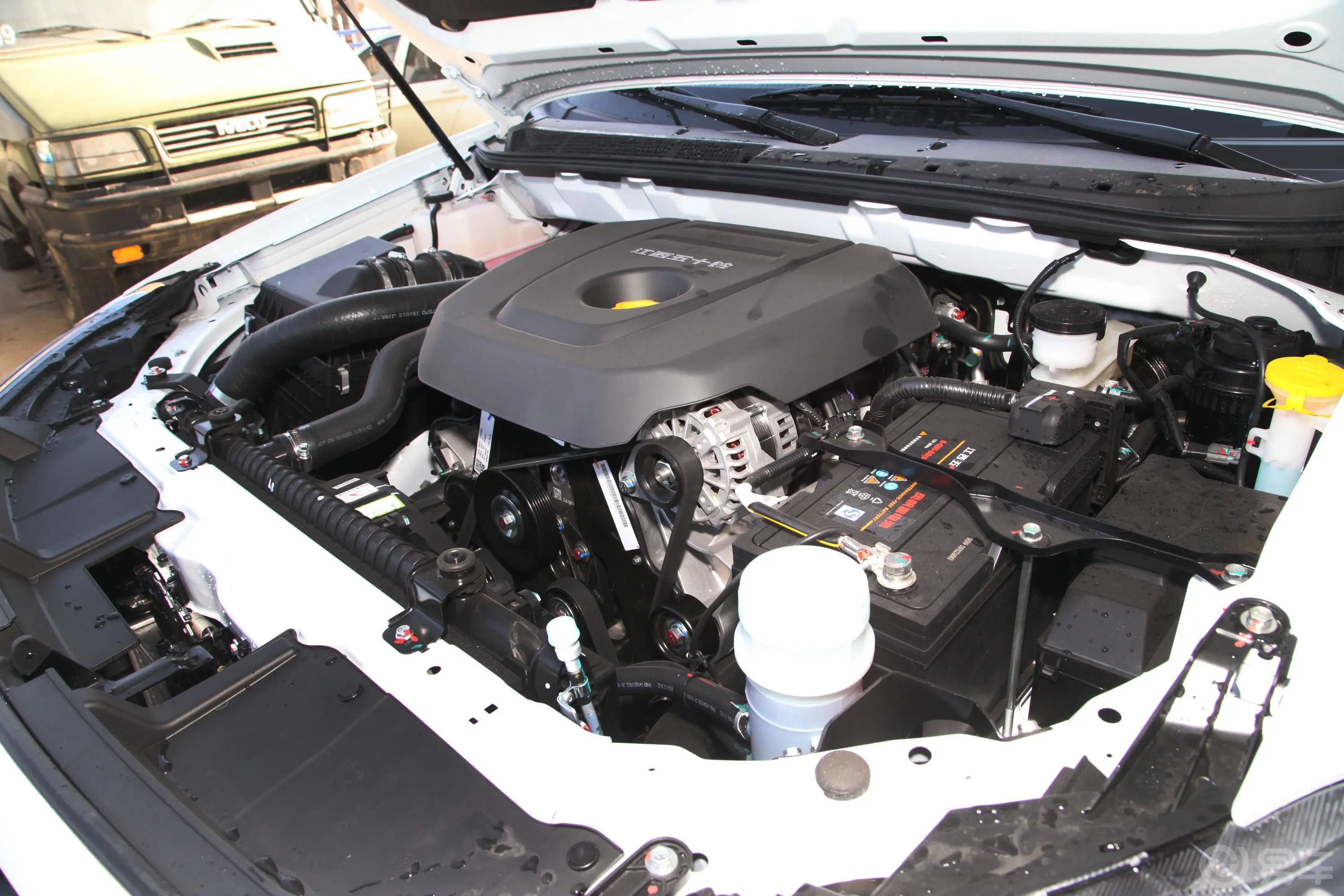 瑞迈S标轴版 2.5T 手动 四驱 领航版 柴油 国VI动力底盘