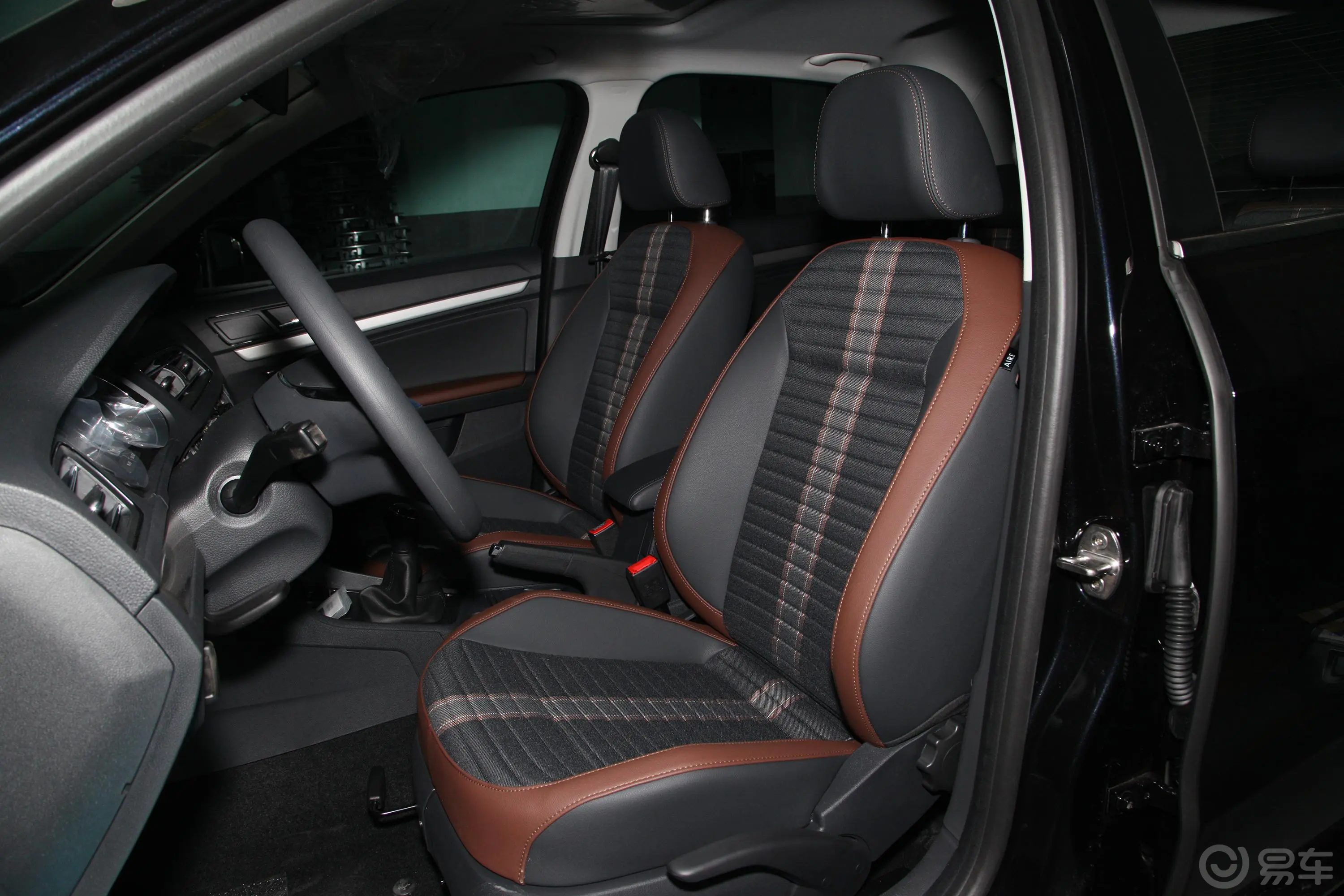 朗逸启航 1.5L 手动舒适版 国VI驾驶员座椅