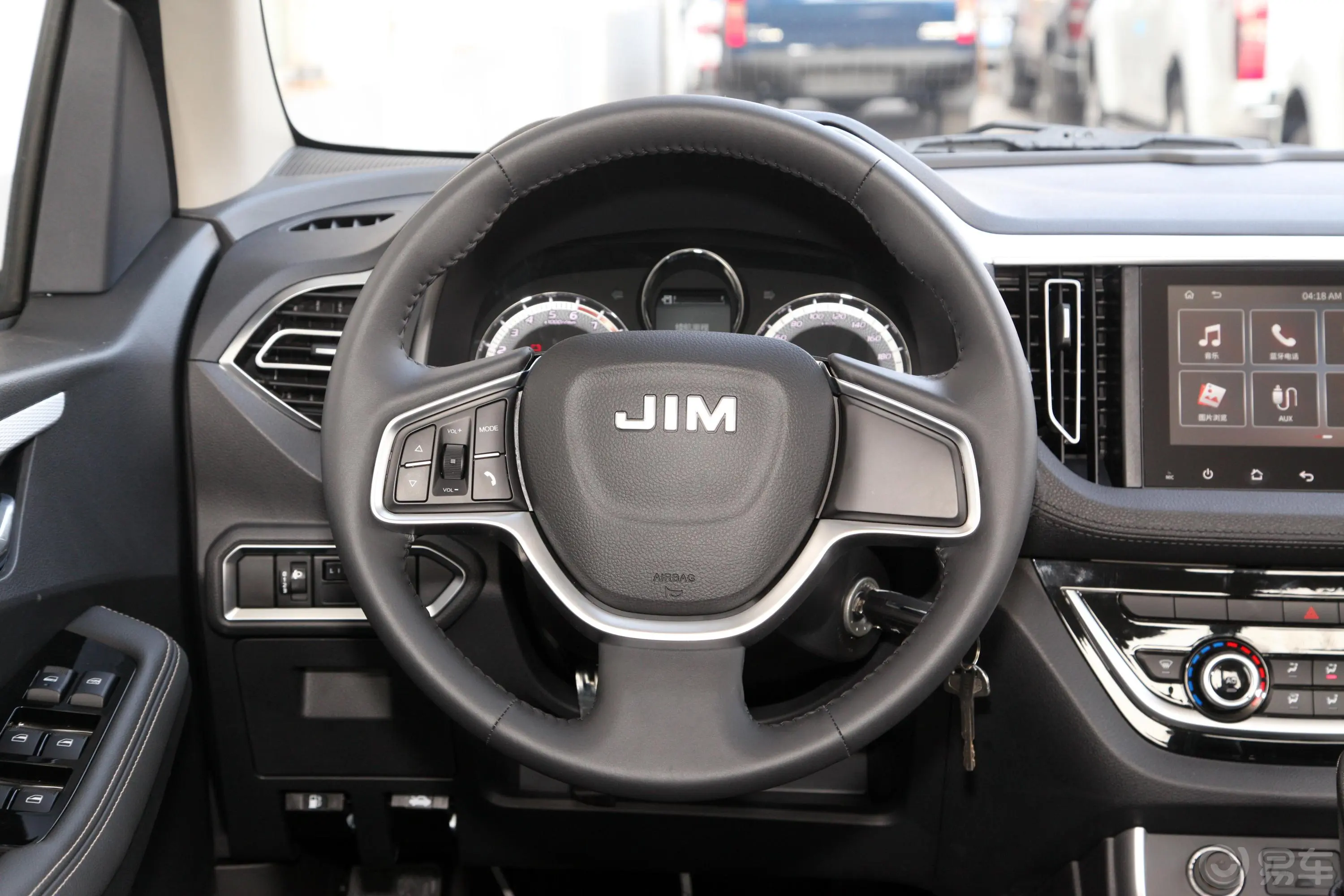 瑞迈S标轴版 2.4T 手动 两驱 领航版 汽油 国VI方向盘