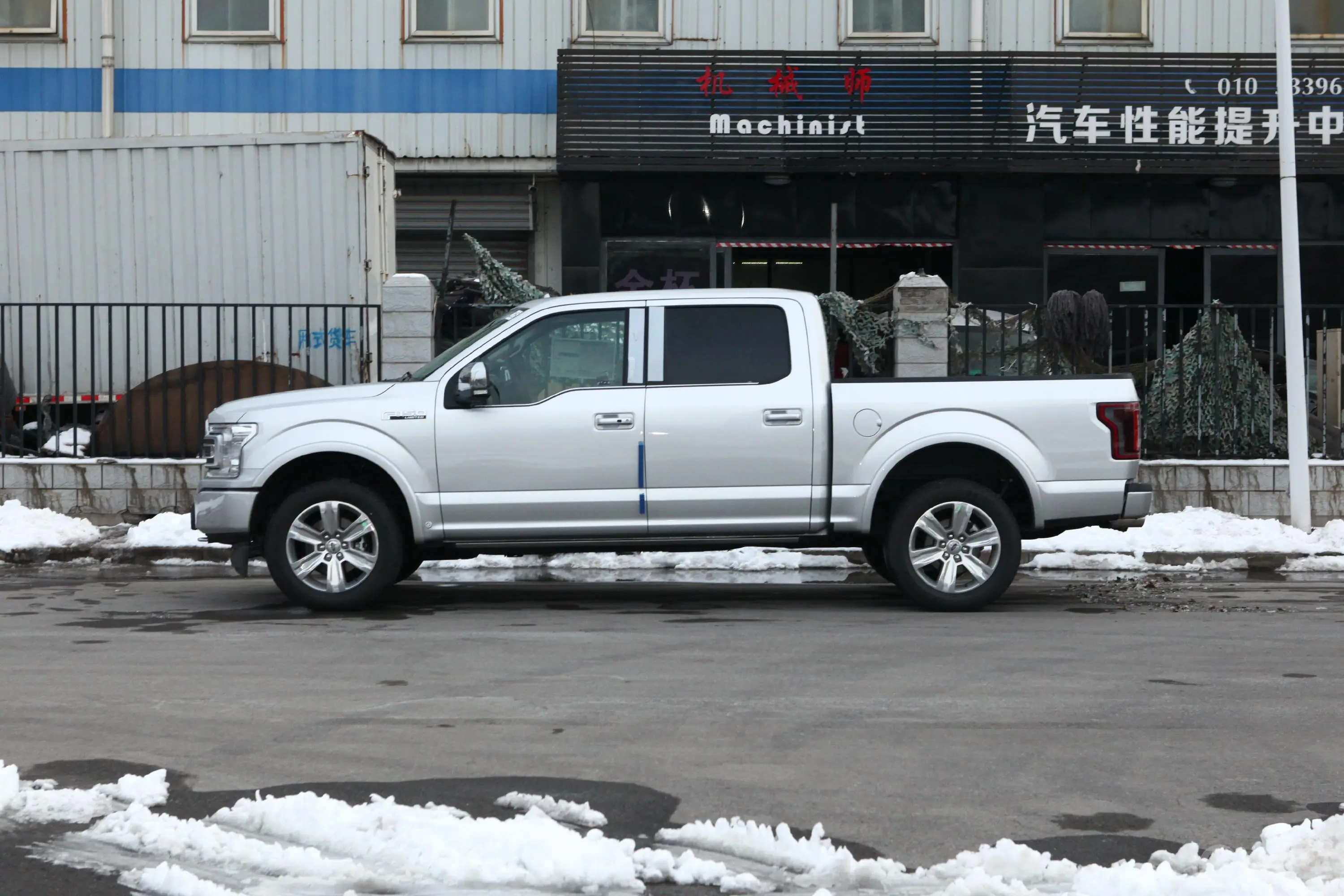 福特F-1503.5T LTD外观