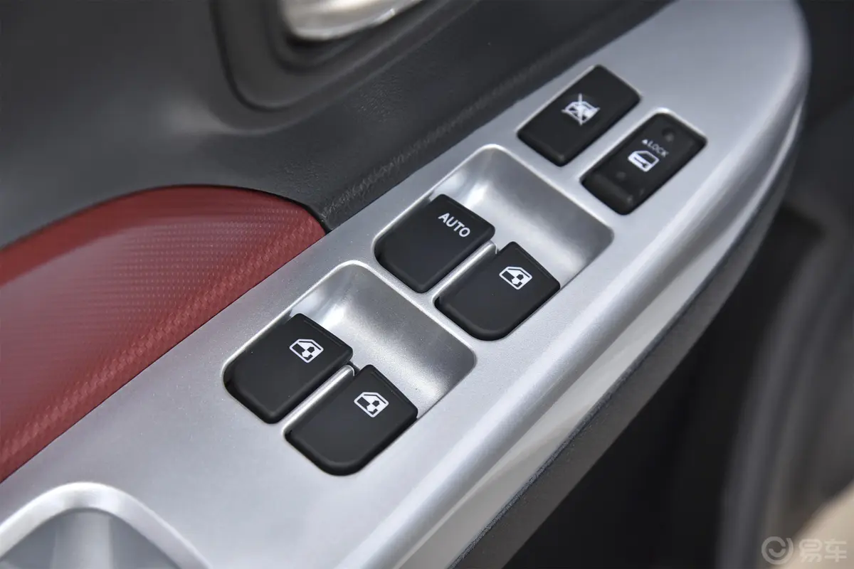 奔奔EV改款 EV360 时尚版车窗调节整体