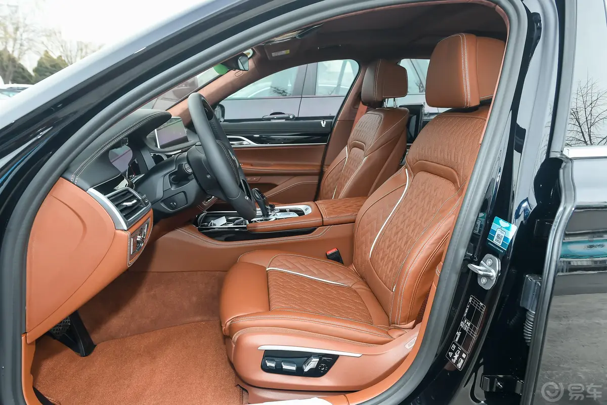 宝马7系M760Li xDrive V12 豪华套装驾驶员座椅