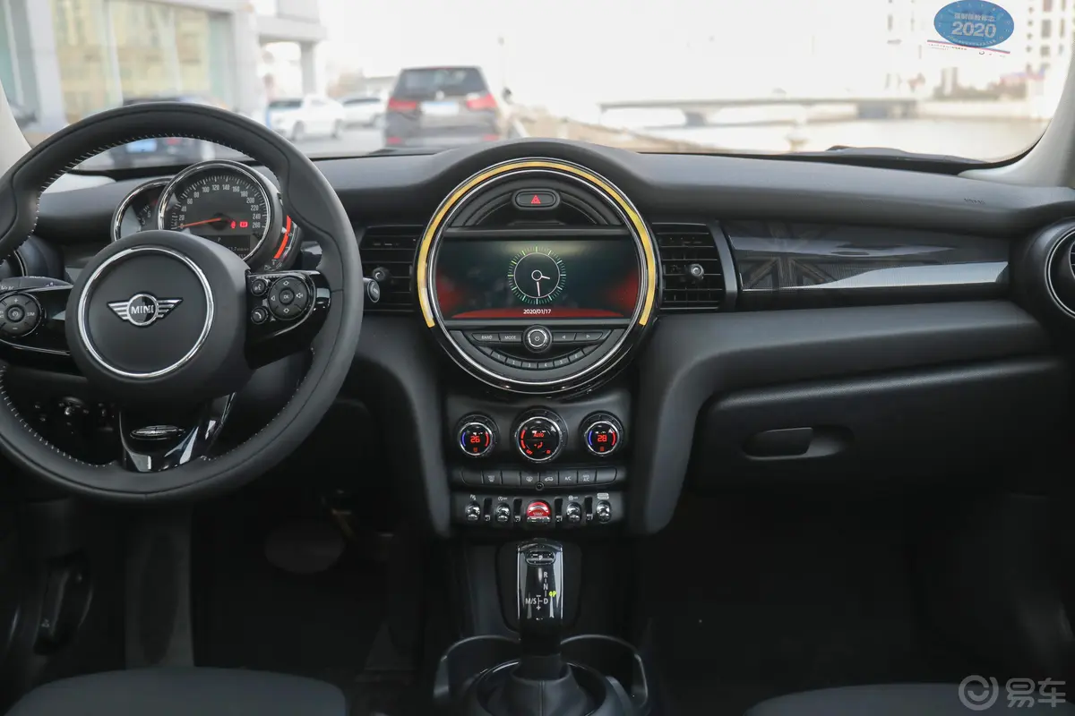 MINI1.5T COOPER 双离合 艺术家 三门版内饰