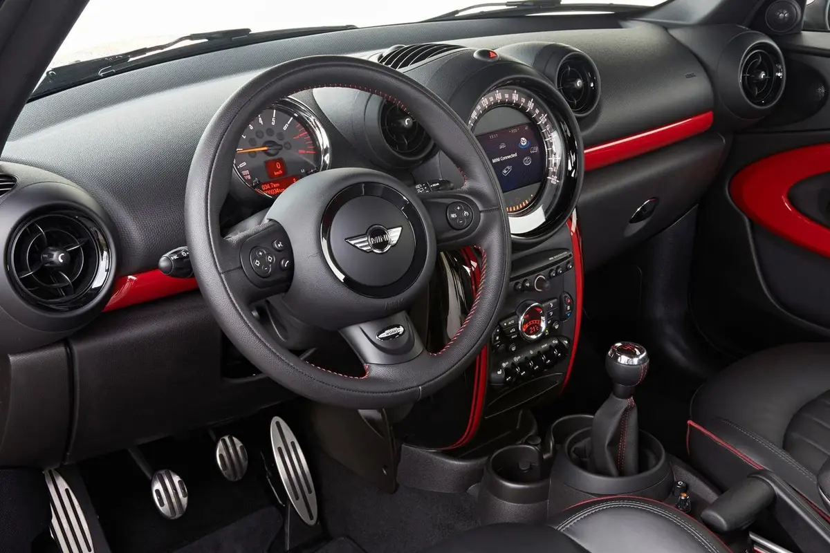 MINI JCW PACEMAN