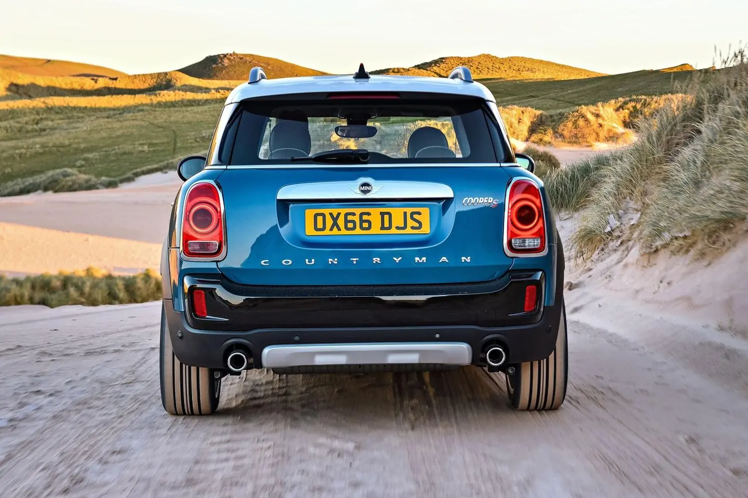 MINI COUNTRYMAN