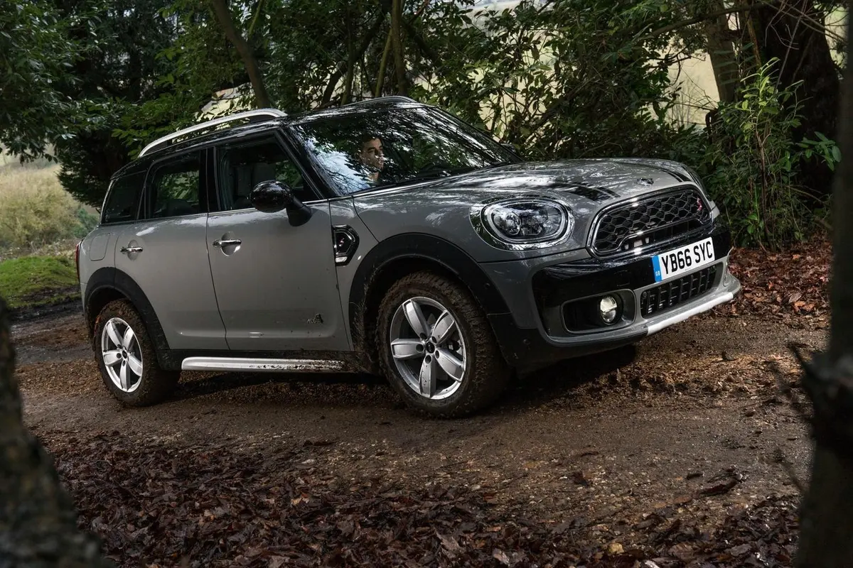 MINI COUNTRYMAN