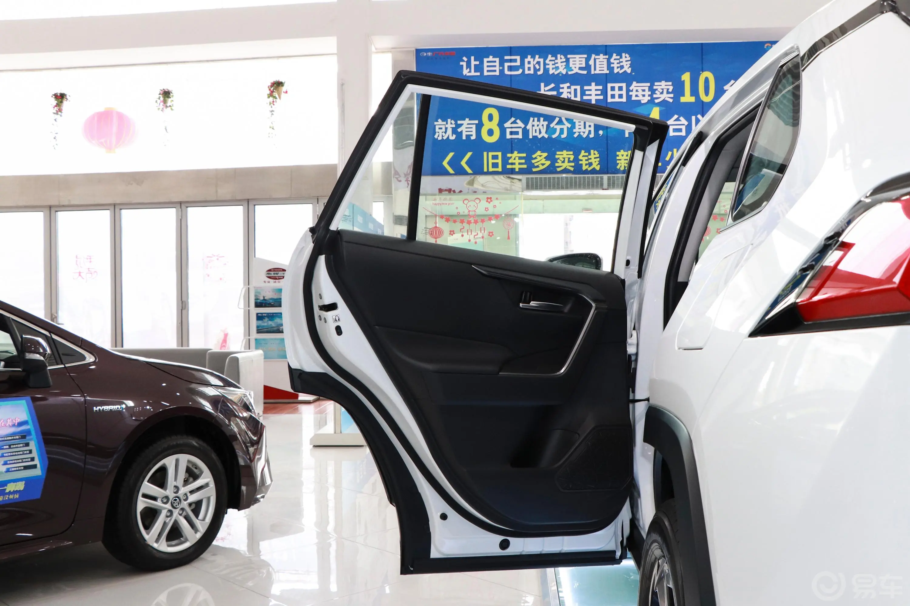 威兰达双擎 2.5L E-CVT 两驱 科技版驾驶员侧后车门