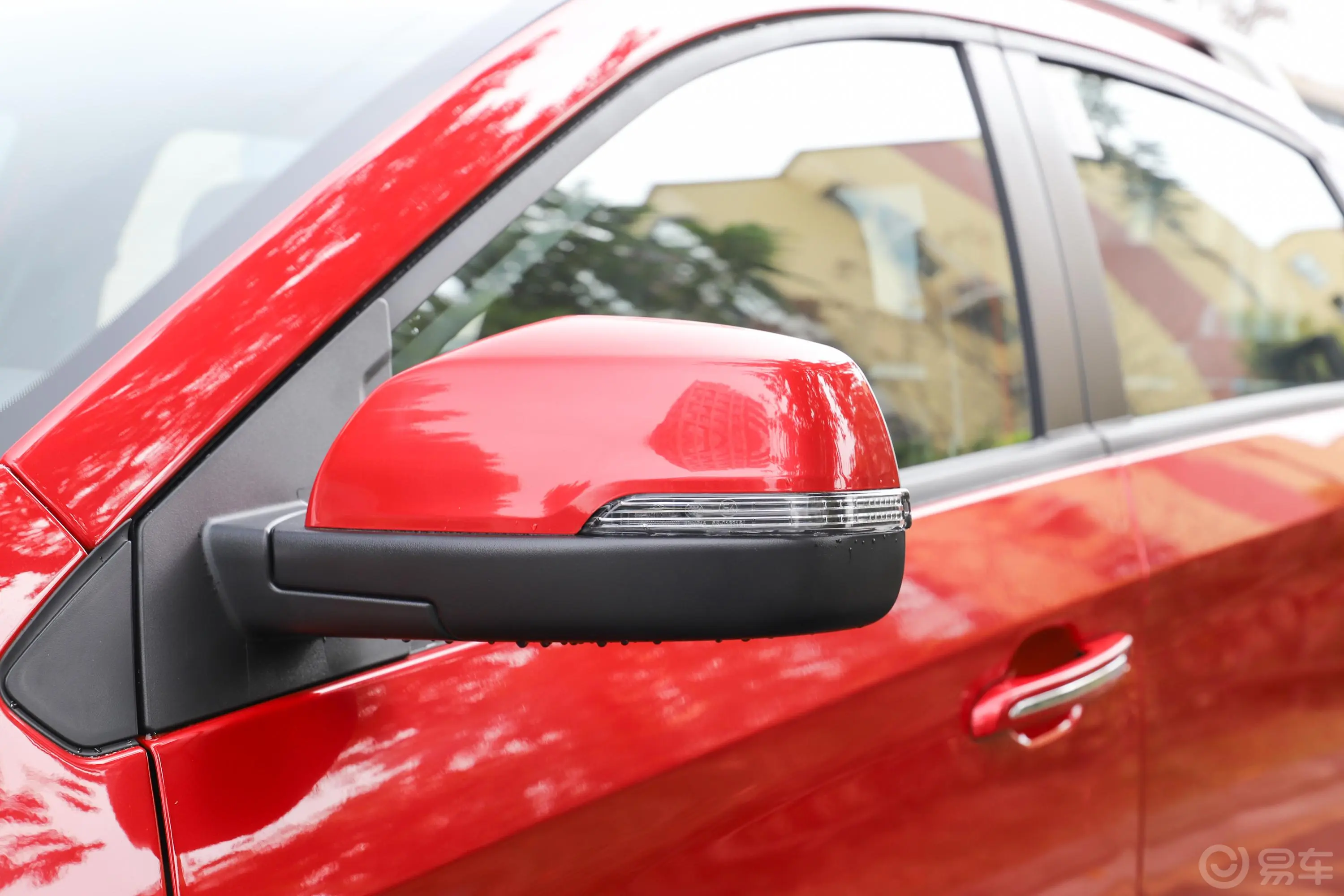 瑞虎3x质享版 1.5L 手动 尊贵型主驾驶后视镜背面