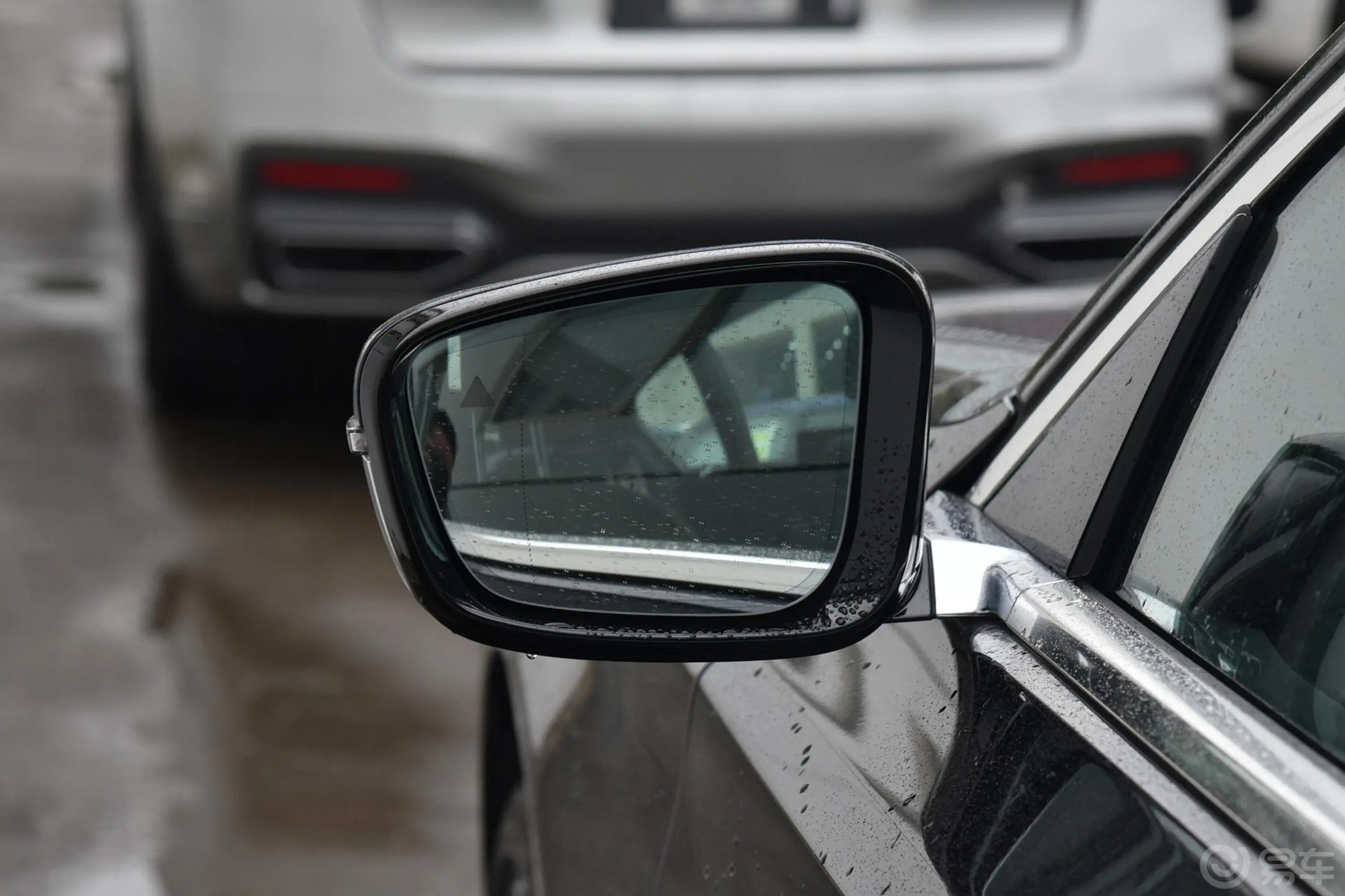 宝马7系改款 740Li 尊享型 M运动套装后视镜镜面