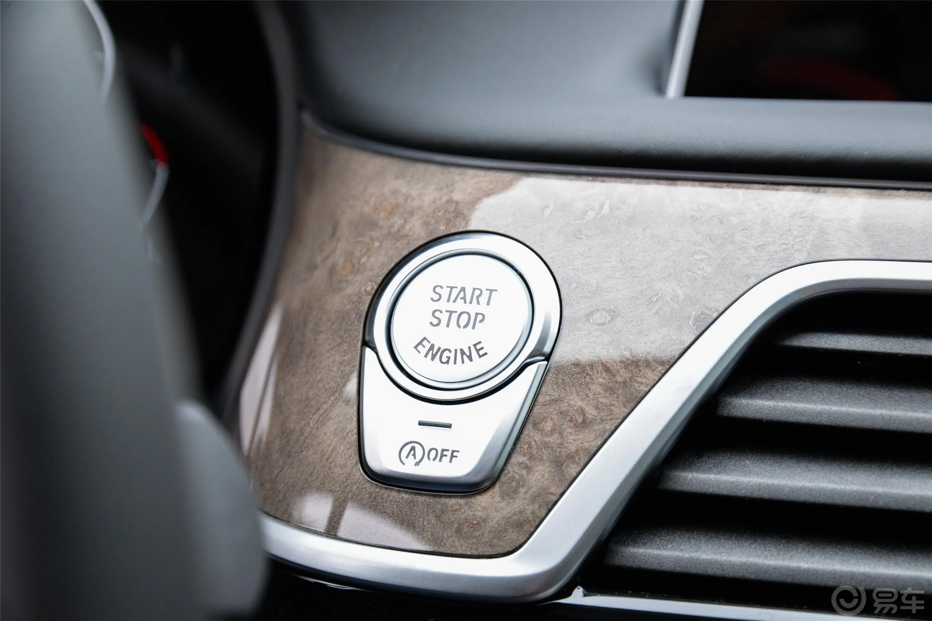 宝马7系改款 740Li 领先型 豪华套装钥匙孔或一键启动按键