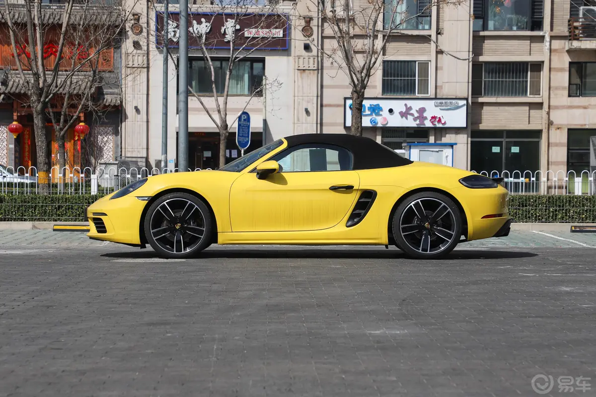 保时捷718Boxster 2.0T外观