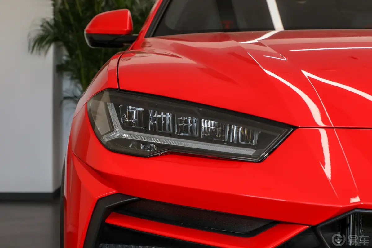 Urus4.0T V8外观